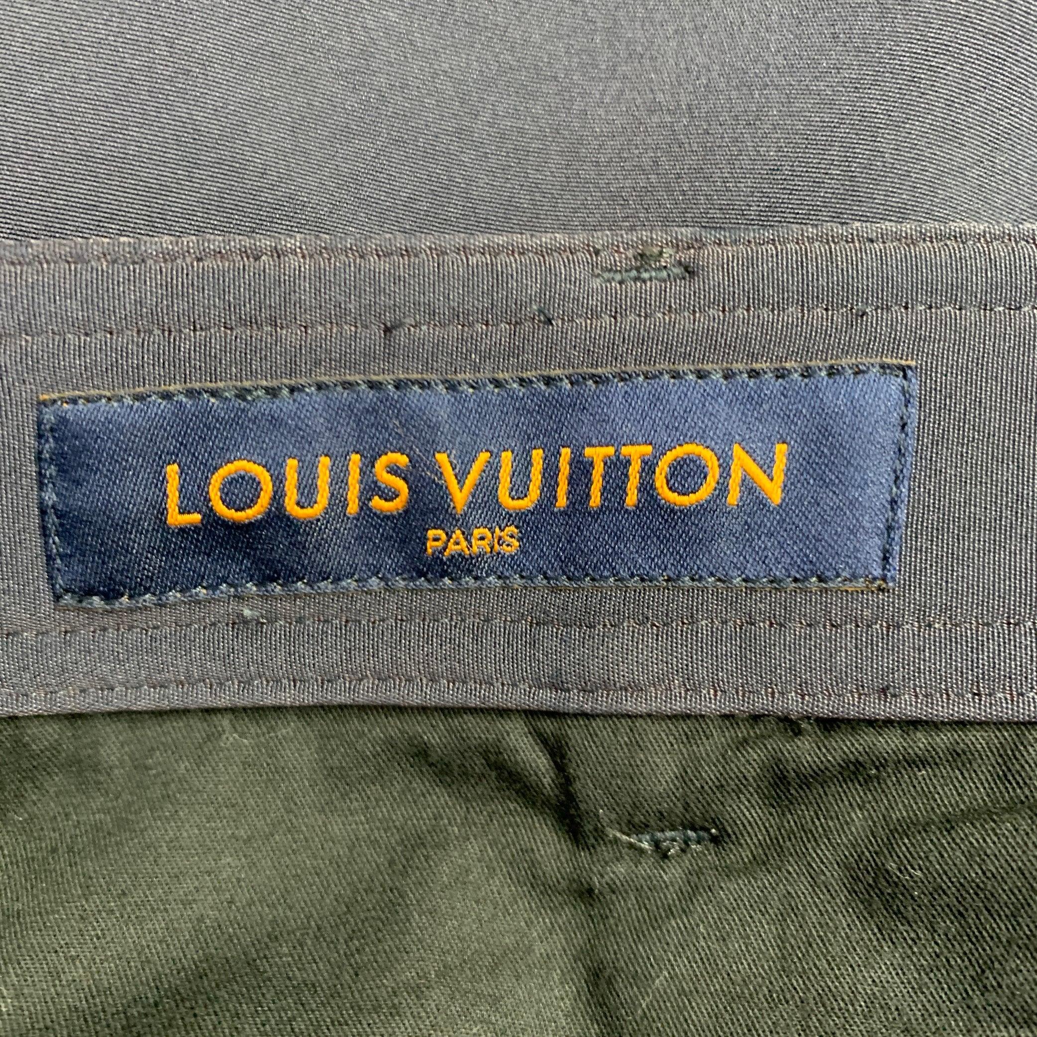 LOUIS VUITTON SS19 Taille 34 - Pantalon casual utilitaire bleu marine en polyester en vente 1