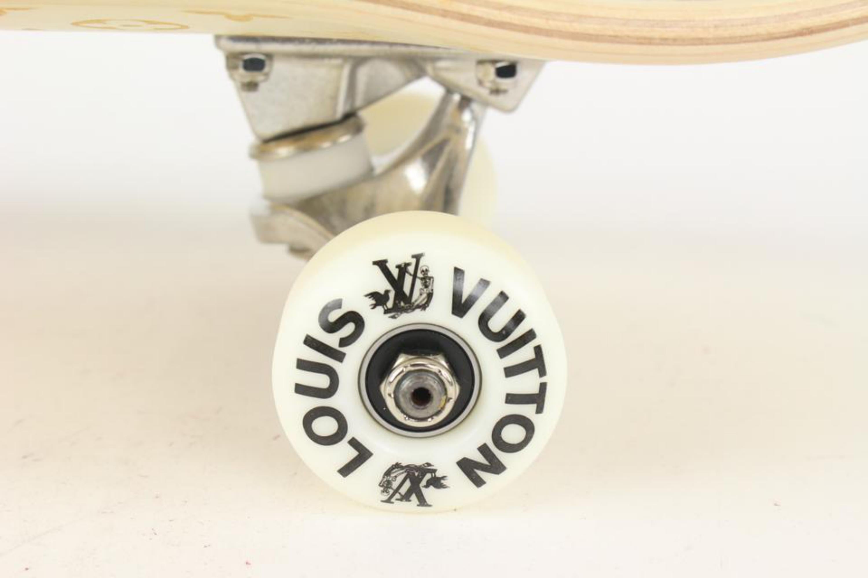 Louis Vuitton ss21 Virgil Abloh Monogramm LV Skateboard 1LV1129 im Angebot 5