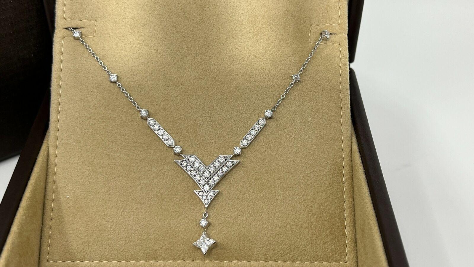 Modern Louis Vuitton Star Diamond 18k White Gold V Dangle Pendant Necklace, Rare! For Sale