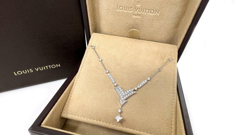 Louis Vuitton - Star 18K V Dangle Pendant Necklace French Modern Diamond White Gold