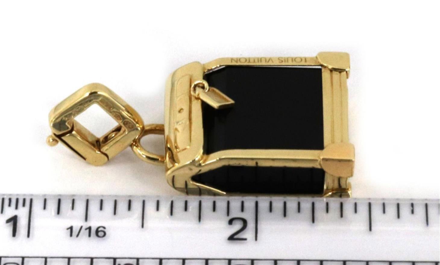 Louis Vuitton Steamer Bag 18k Yellow Gold Onyx Charm Pendant In Excellent Condition For Sale In Boca Raton, FL