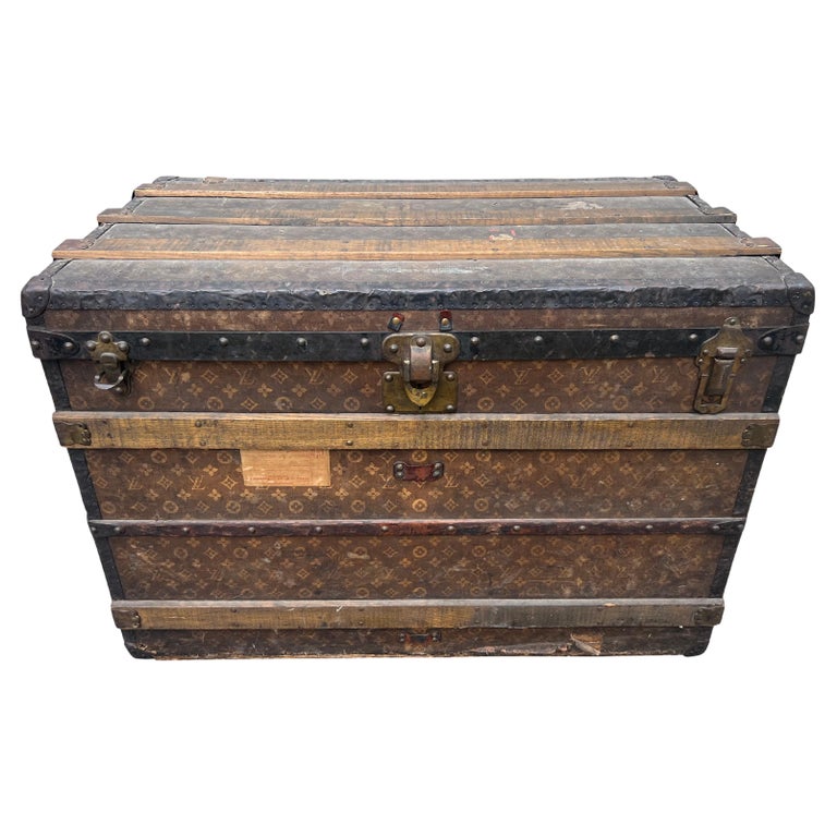 Antique Louis Vuitton Cabin trunk Coffee table Steamer chest paris 1907 at  1stDibs