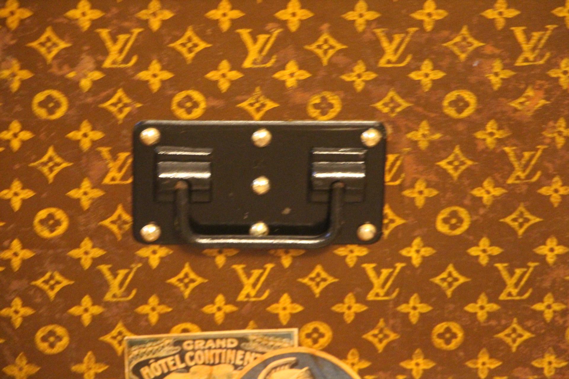Canvas Louis Vuitton Steamer Trunk, Louis Vuitton Cube Trunk, Louis Vuitton Trunk