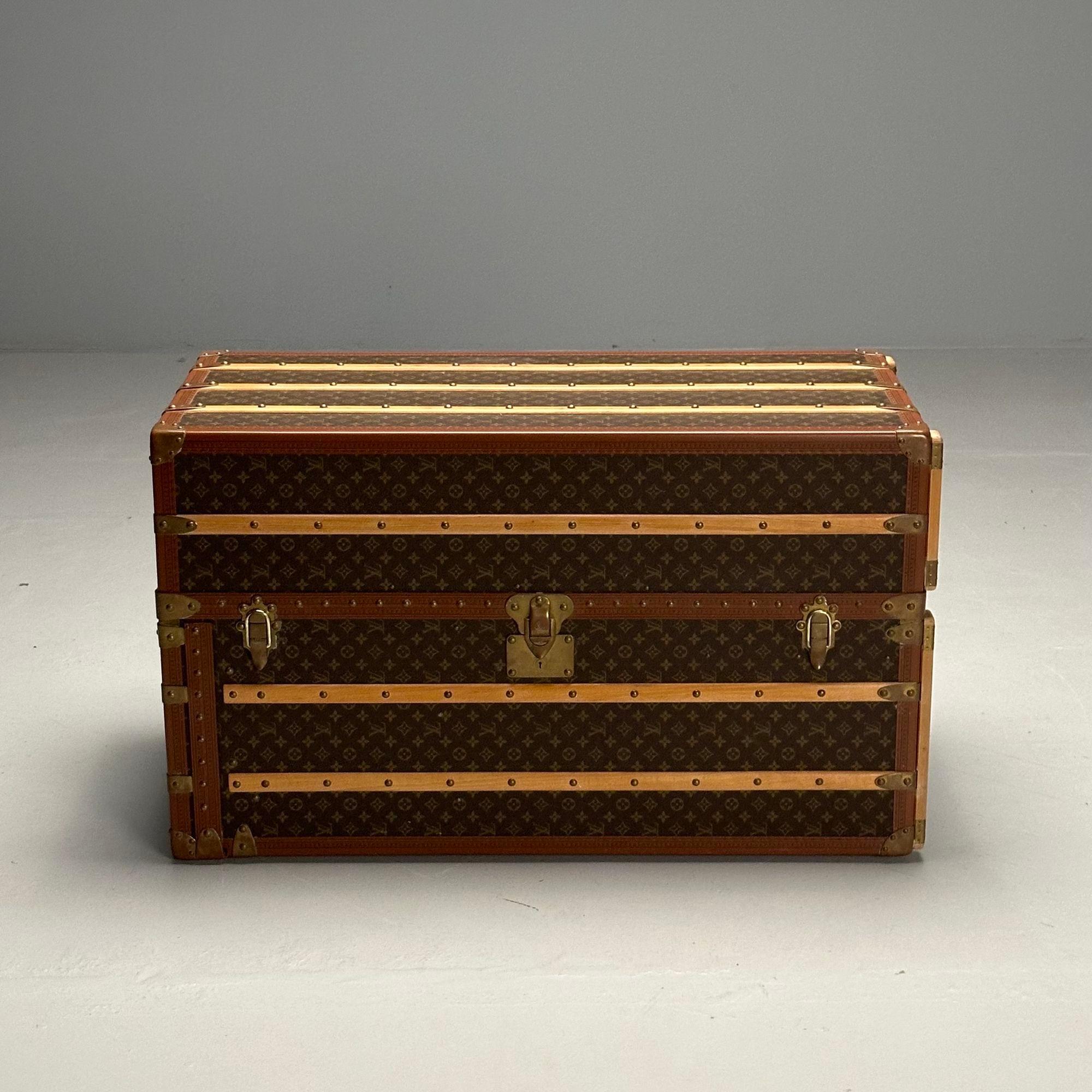 Français Louis Vuitton, malle à vapeur, toile Monogram, cuir, commande spéciale en vente