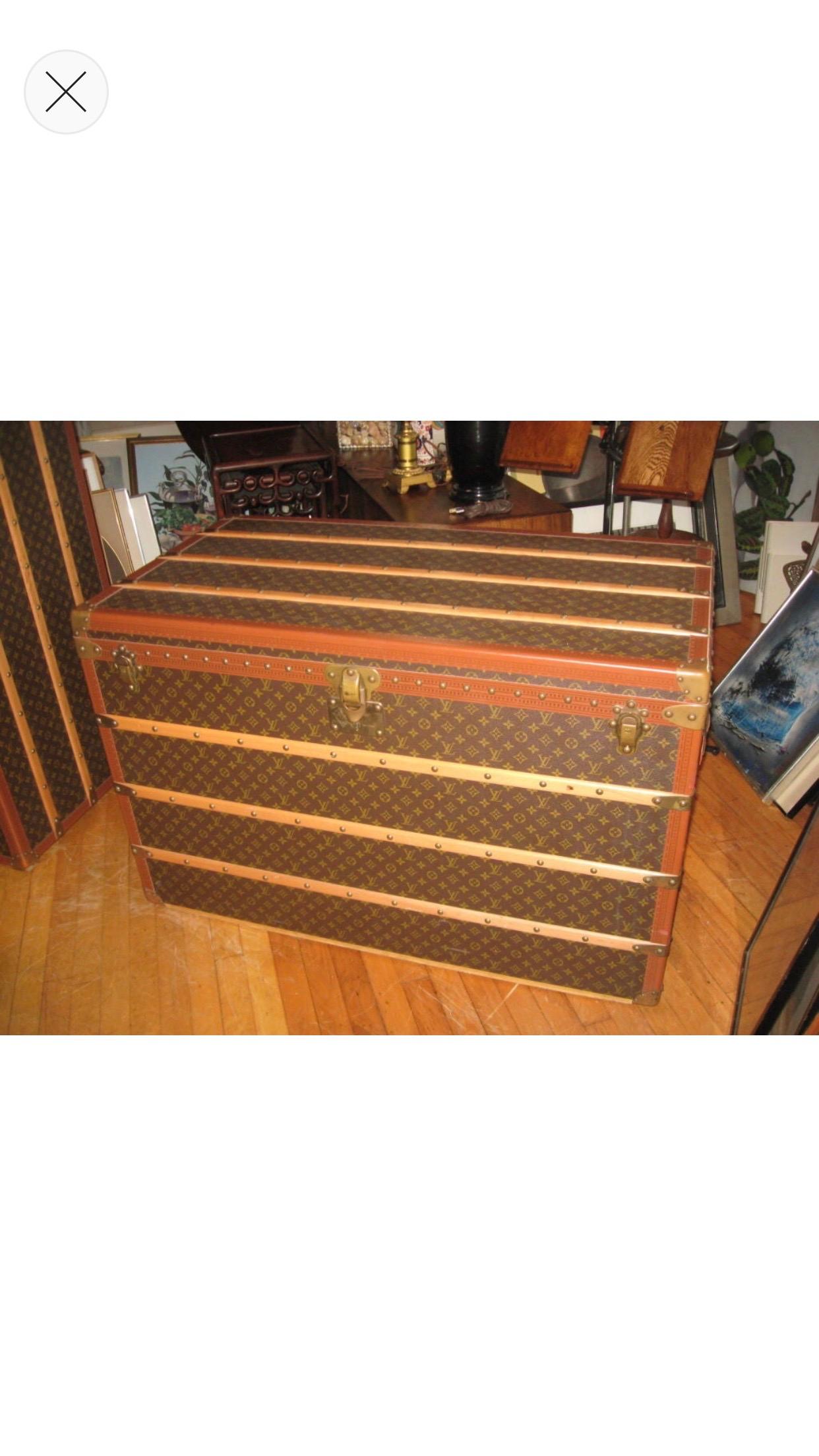 Louis Vuitton Steamer Trunks Mid-Century Companion Pair Special Order In Good Condition For Sale In Water Mill, NY