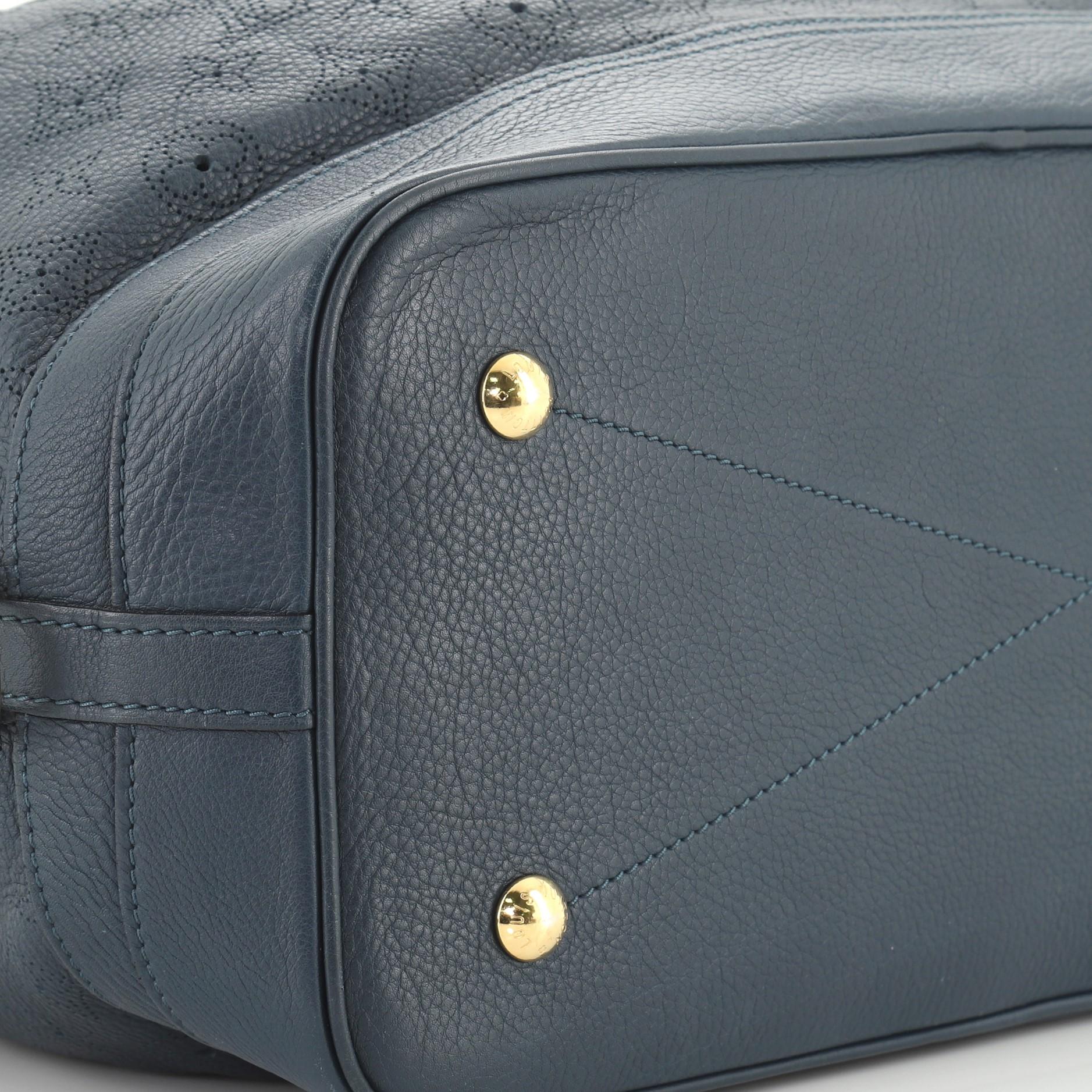 Women's or Men's Louis Vuitton Stellar Handbag Mahina Leather GM