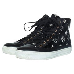Louis Vuitton, Stellar Monogram Samt-Sneakers