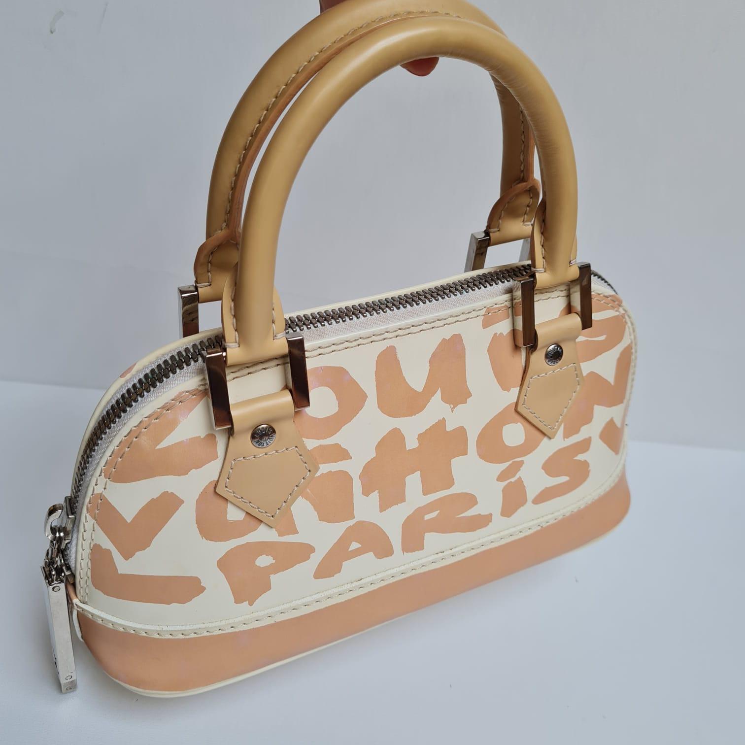 Louis Vuitton - Mini sac Graffiti « Stephen Sprouse » avec motif East West en vente 5