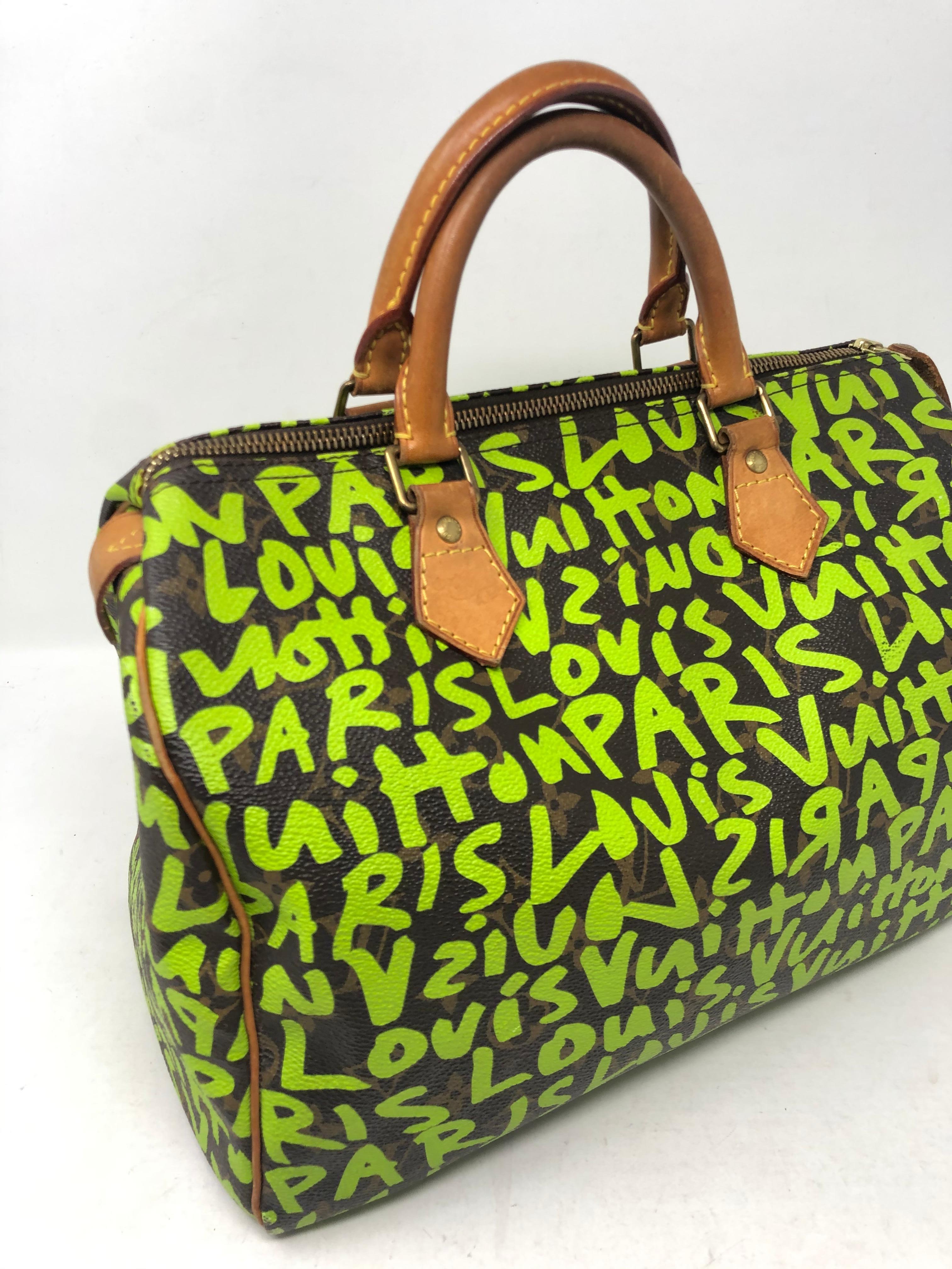 Louis Vuitton Speedy 30 Neon Graffitti Bag by Stephen Sprouse. Iconic and rare piece by the artist. Own a collector's piece. Good condition. Normal wear from 2008. Guaranteed authentic. 