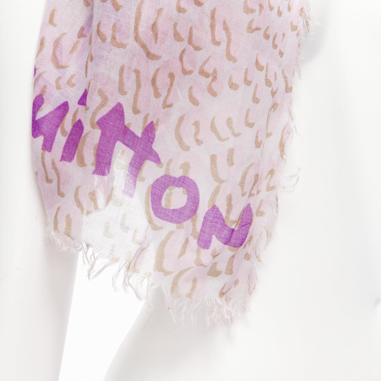 LOUIS VUITTON Stephen Sprouse pink leopard Graffiti cashmere silk scarf
Reference: SNKO/A00347
Brand: Louis Vuitton
Collection: Stephen Sprouse
Material: Cashmere, Silk
Color: Pink
Pattern: Leopard
Extra Details: Purple LV logo at edge of