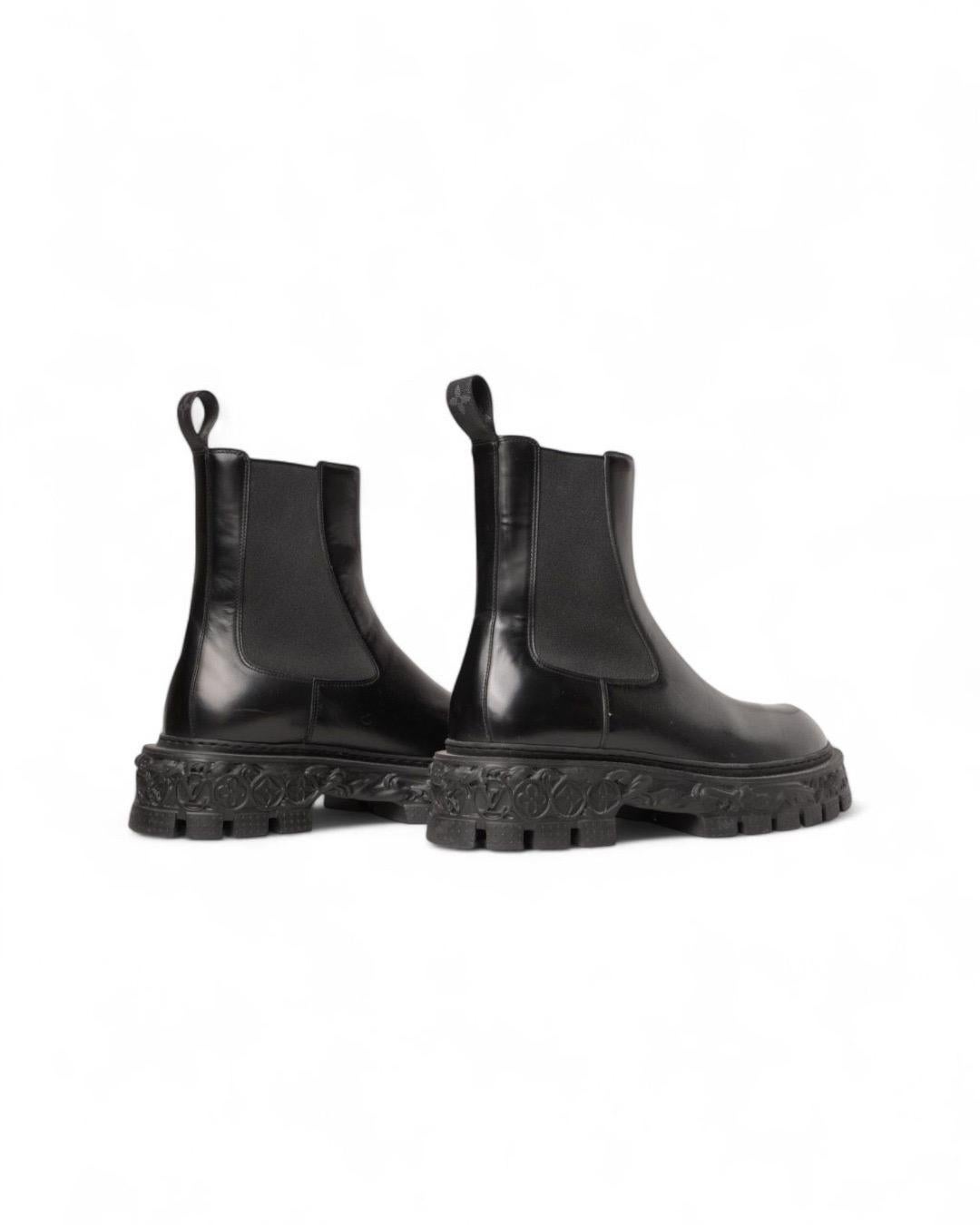 Louis Vuitton Stivaletto Chelsea Barock Nero im Zustand „Gut“ im Angebot in Torre Del Greco, IT