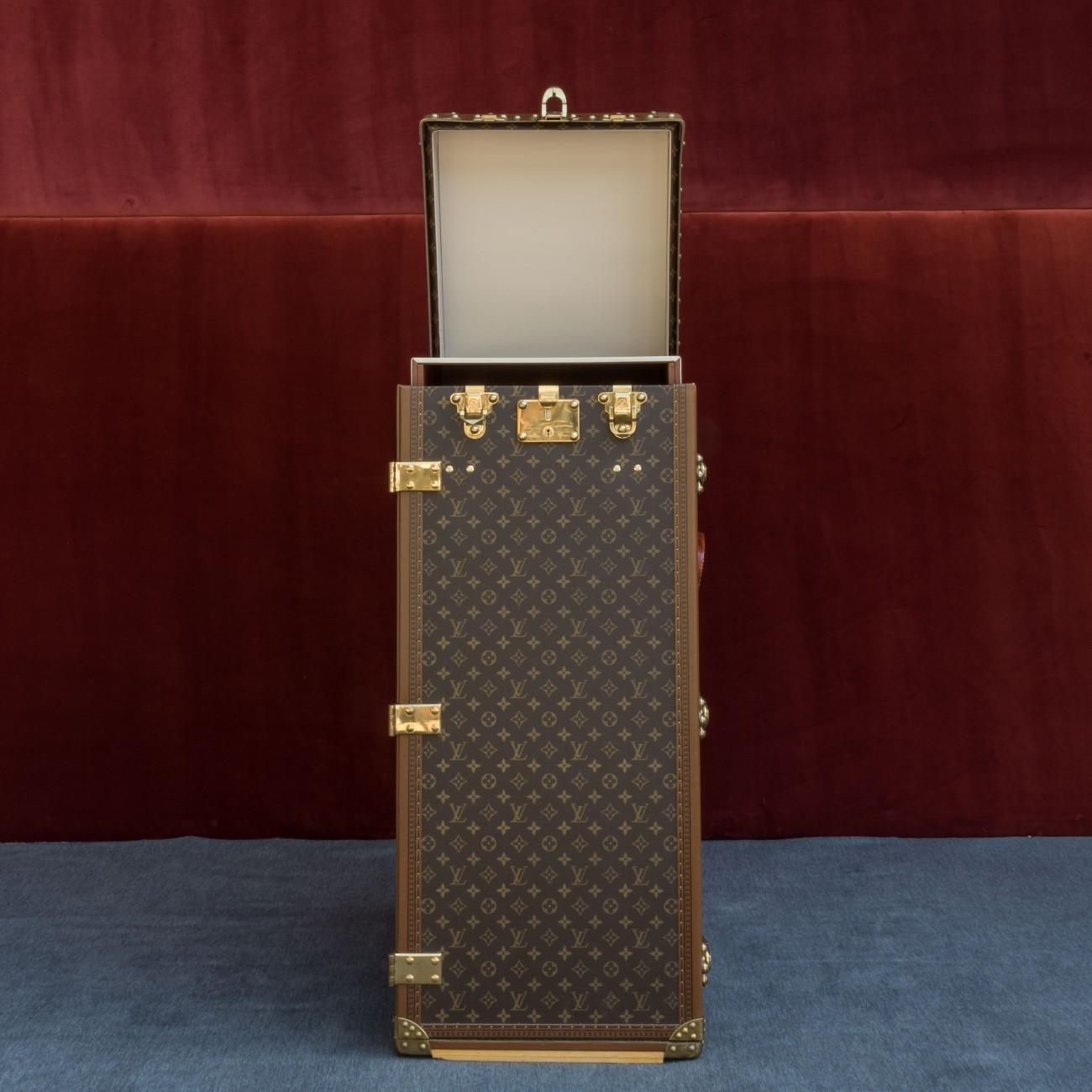 Louis Vuitton Stokowski Sekretariatskoffer, um 2007 (Messing)