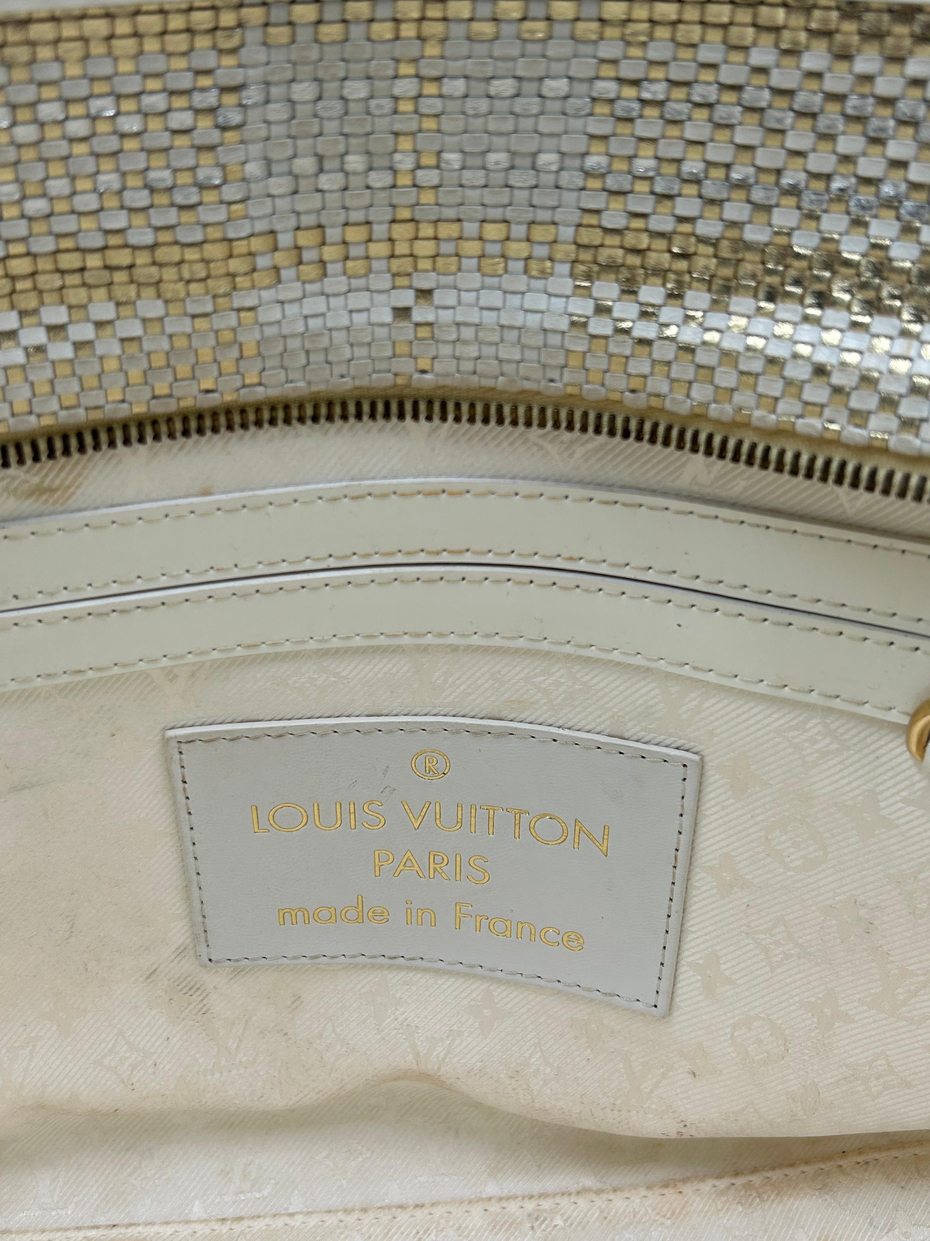 Louis Vuitton Street Shopper Sac fourre-tout en cuir tressé en vente 6