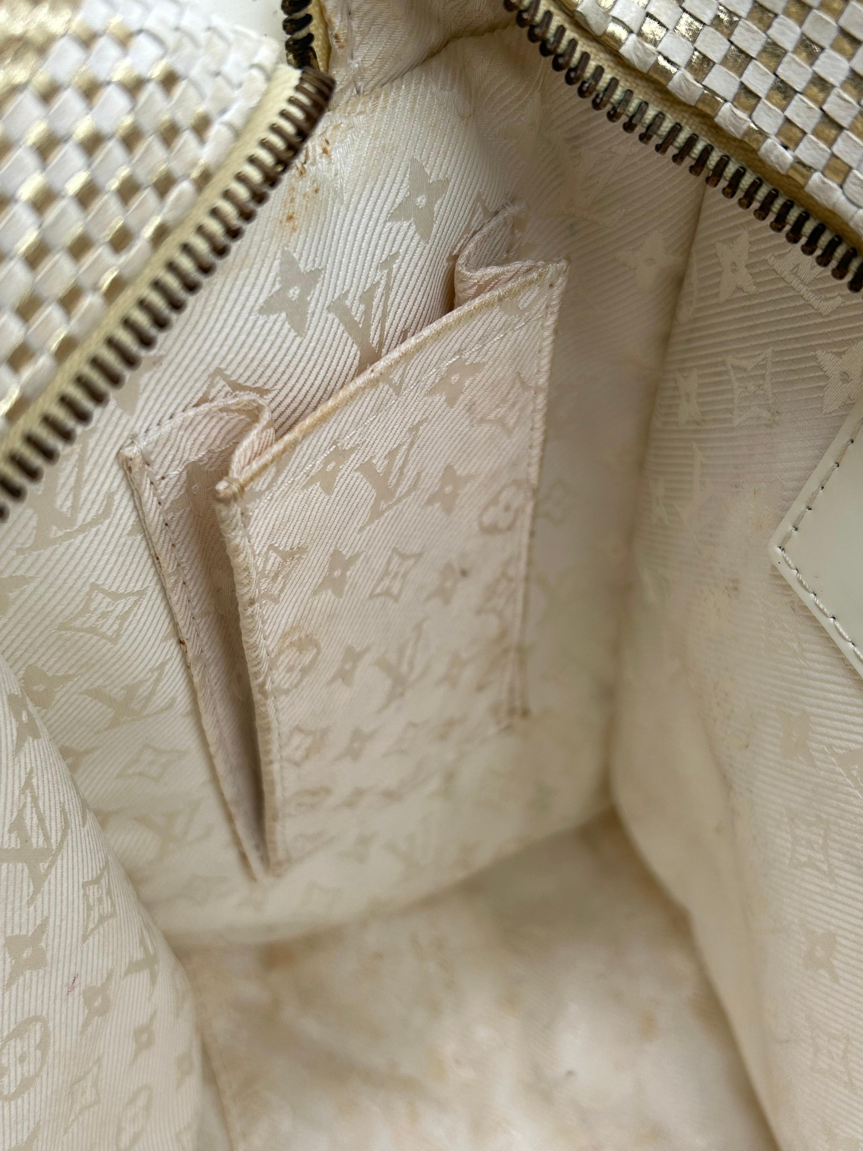Louis Vuitton Street Shopper Sac fourre-tout en cuir tressé en vente 7
