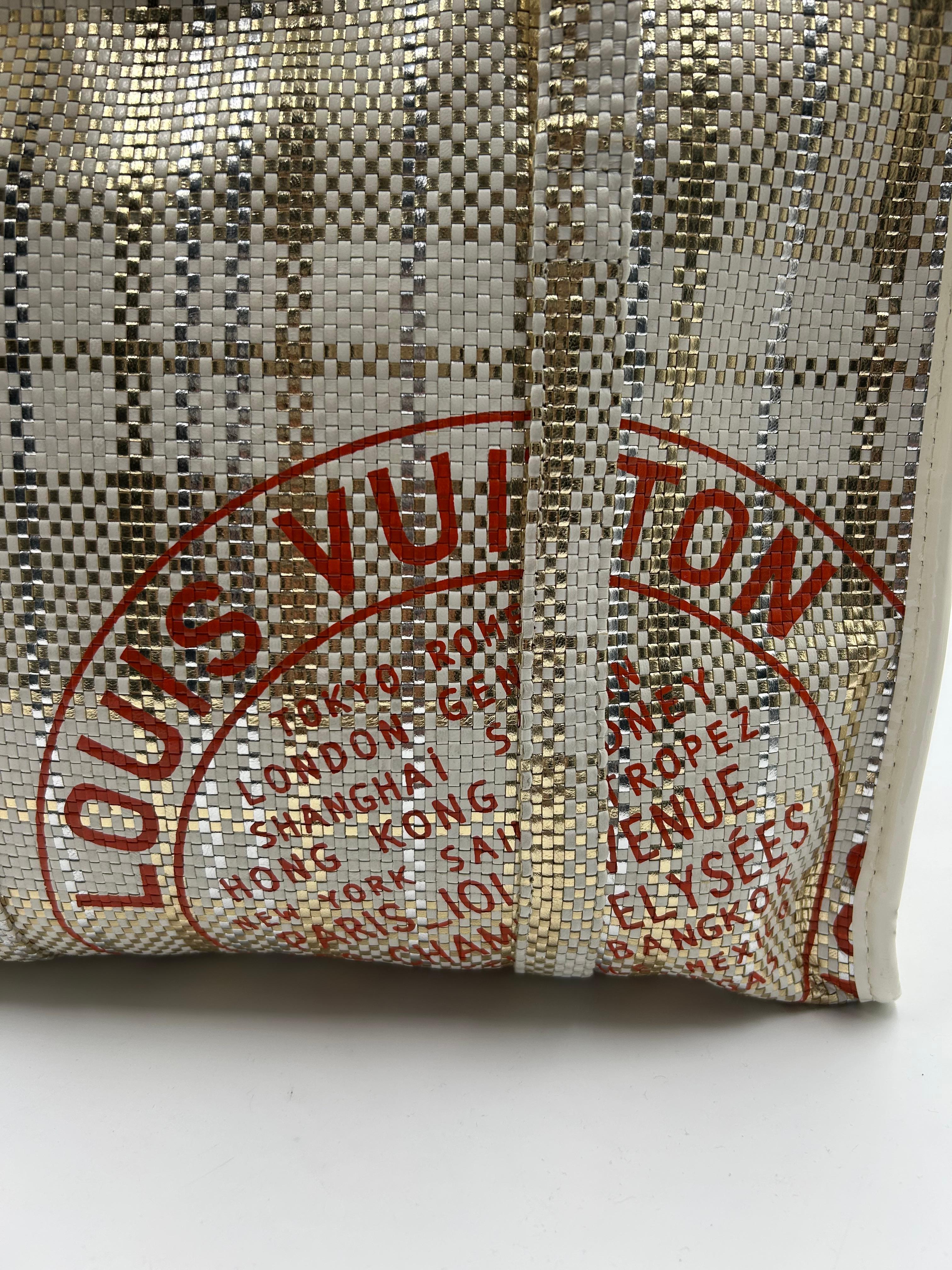 Louis Vuitton Street Shopper Sac fourre-tout en cuir tressé en vente 1