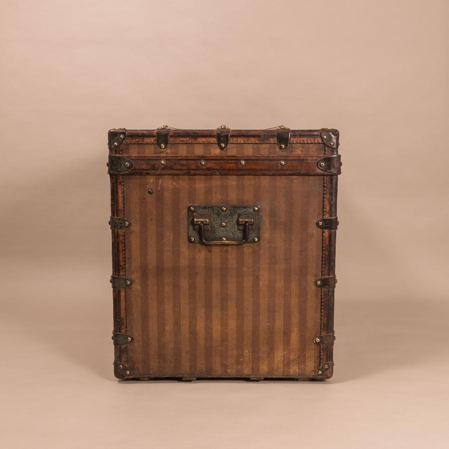 Louis Vuitton Striped Trunk, circa 1890 In Good Condition In London, GB