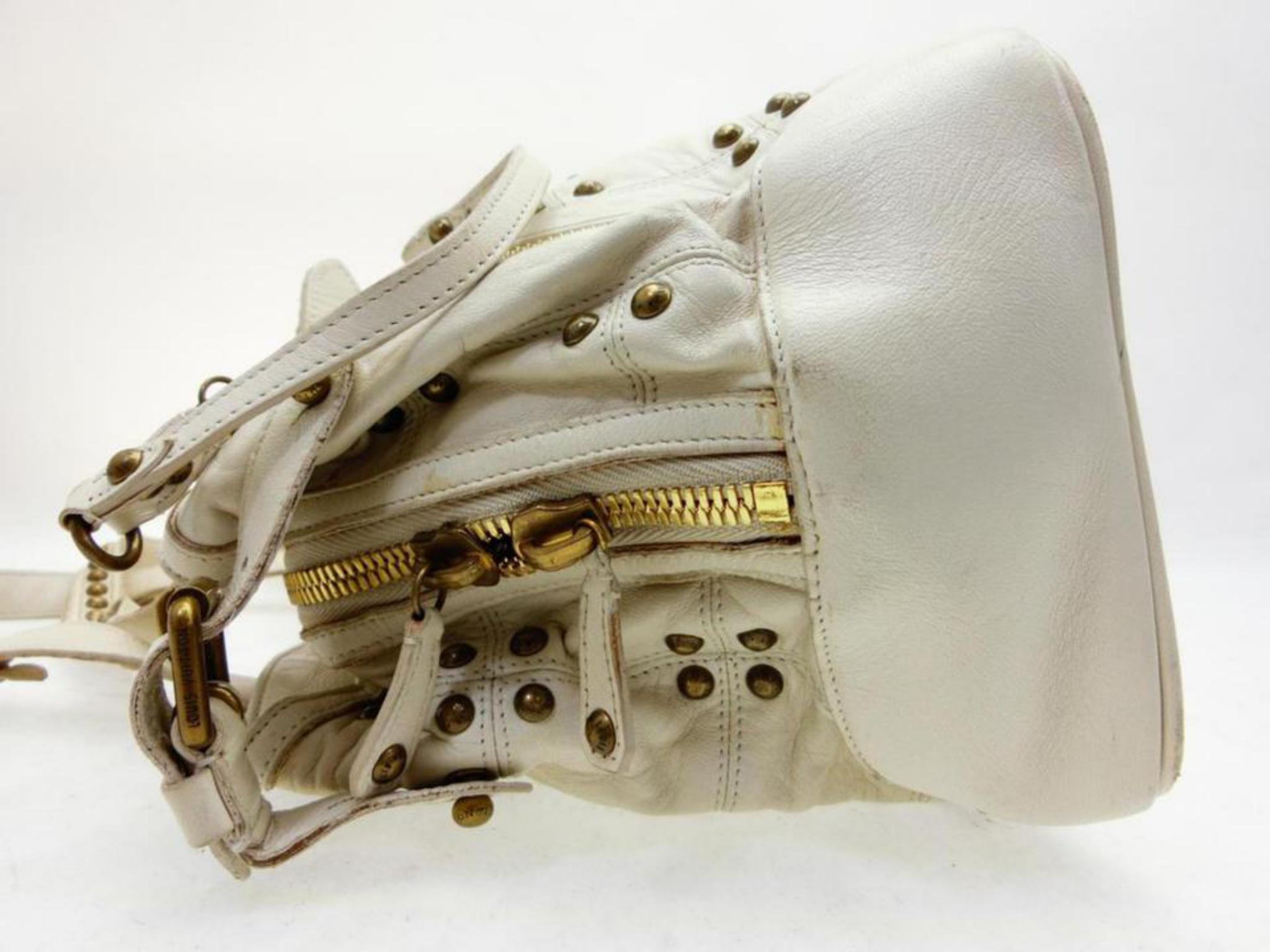 Louis Vuitton Studded Riveting 227296 White Leather Shoulder Bag For Sale 7