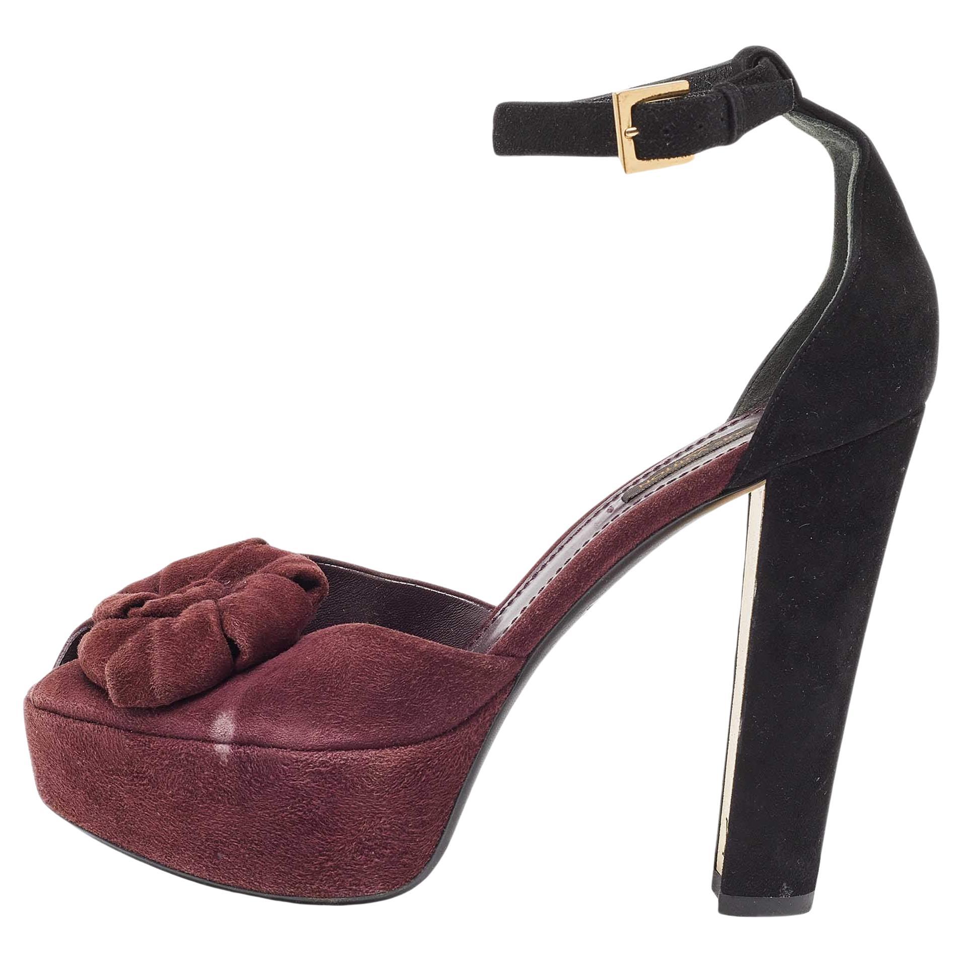 Louis Vuitton Suede Flower Peep Toe Platform Ankle Strap Sandals Size 37.5 For Sale