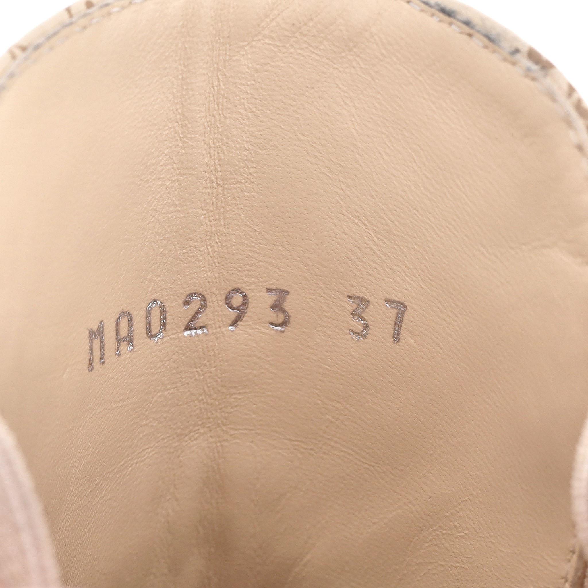 Louis Vuitton - Stivali da deserto con piattaforma Laureate in pelle scamosciata con logo e logo in rilievo in vendita 2