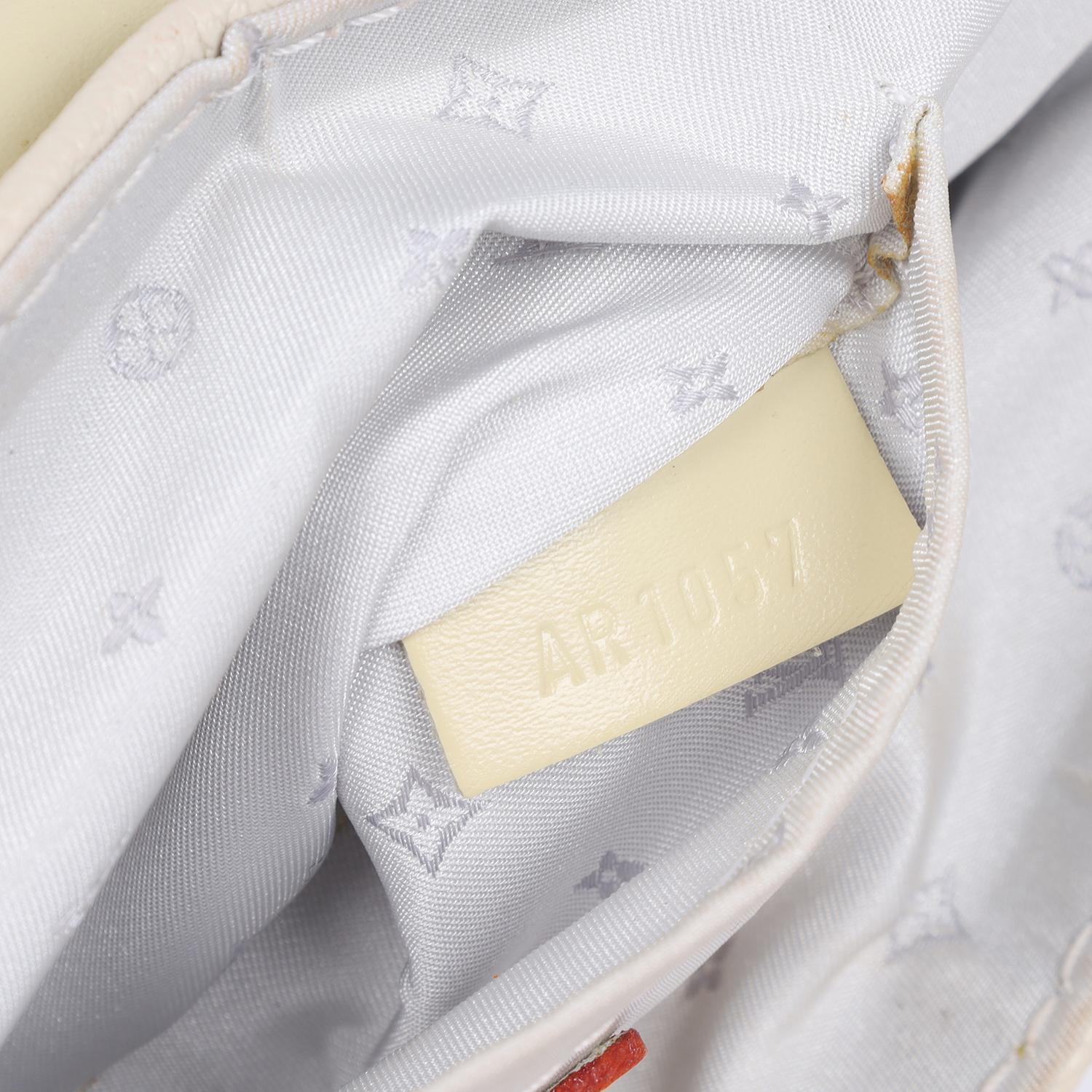 Louis Vuitton Suhali Shoulder Bag Beige 12