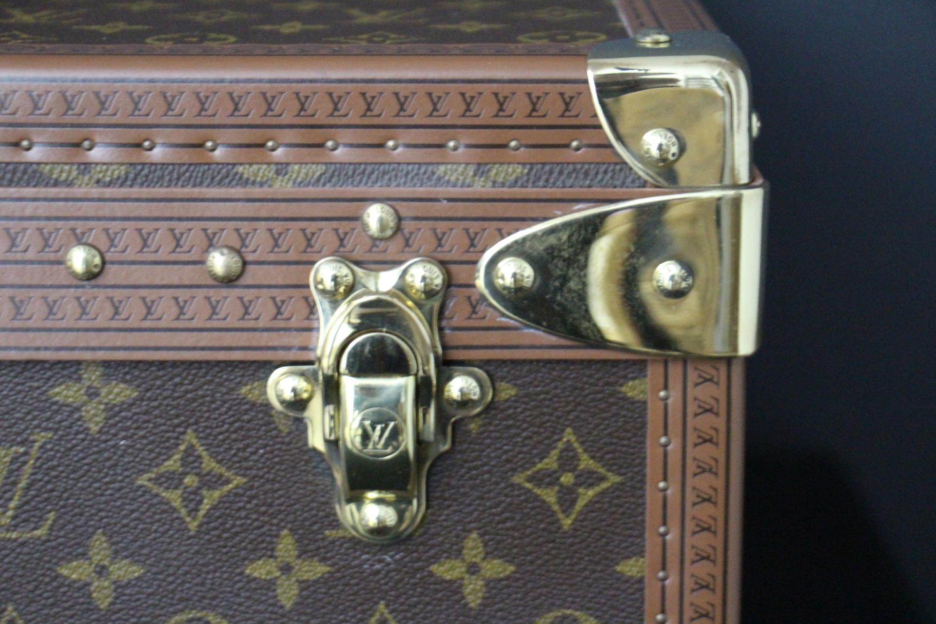  Louis Vuitton Suitcase, 55 Alzer Louis Vuitton Suitcase, 55 cm Vuitton Suitcase 1