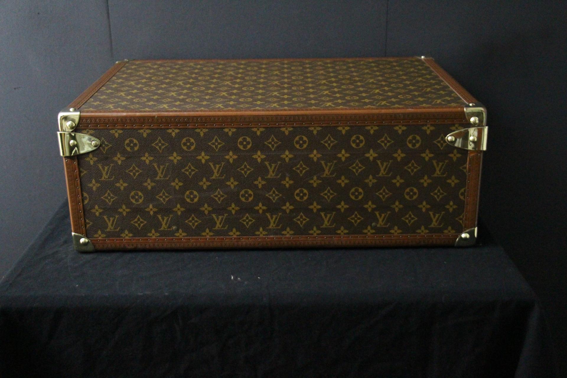  Louis Vuitton Suitcase, 60 Alzer Louis Vuitton Suitcase, 60 cm Vuitton Suitcase For Sale 3