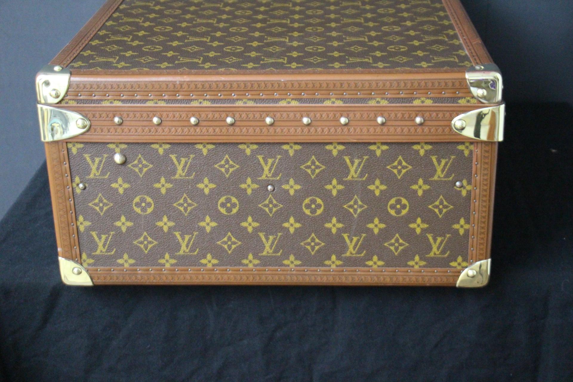  Louis Vuitton Suitcase, 60 Alzer Louis Vuitton Suitcase, 60 cm Vuitton Suitcase For Sale 4