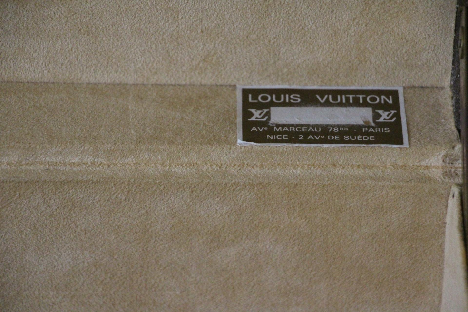  Louis Vuitton Suitcase 60 cm,  Louis Vuitton Trunk, Vuitton 60 Suitcase 13