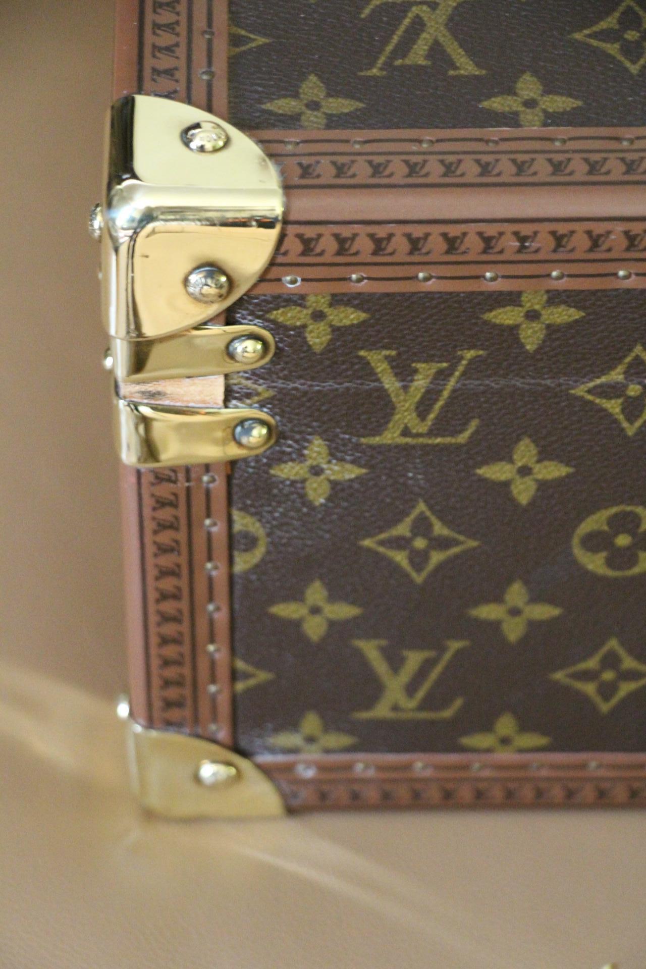  Louis Vuitton Suitcase 60 cm,  Louis Vuitton Trunk, Vuitton 60 Suitcase 15