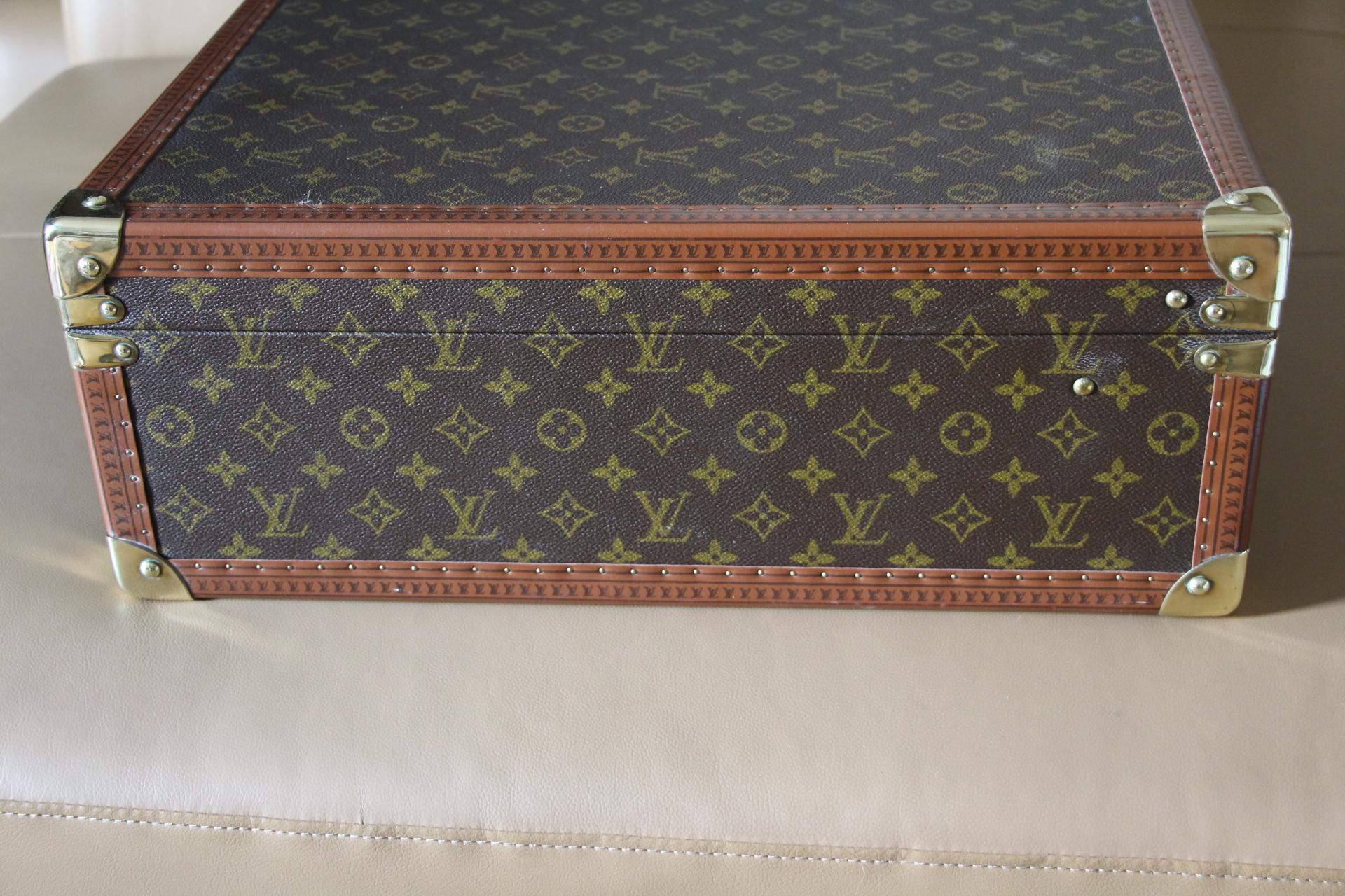 Louis Vuitton Suitcase 70 cm, Louis Vuitton Trunk For Sale at 1stDibs