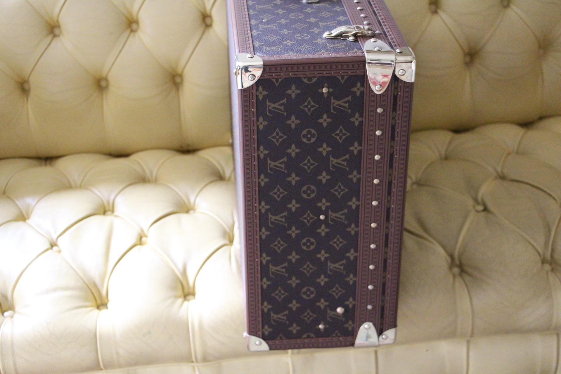 Women's or Men's  Louis Vuitton Suitcase, Alzer 65 Louis Vuitton Suitcase, Large Vuitton Suitcase