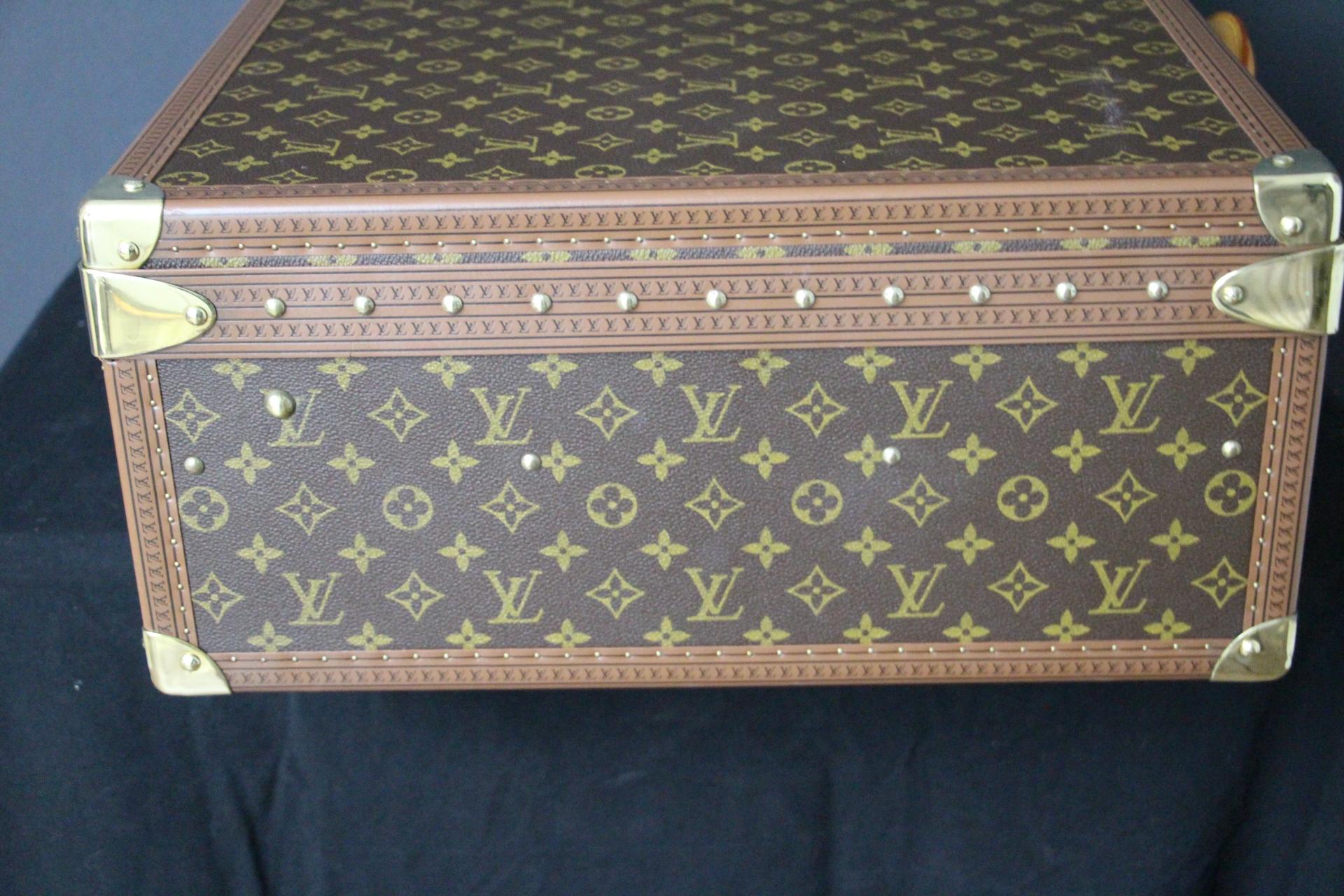  Louis Vuitton Suitcase, Alzer 70 Louis Vuitton Suitcase, Large Vuitton Suitcase For Sale 6