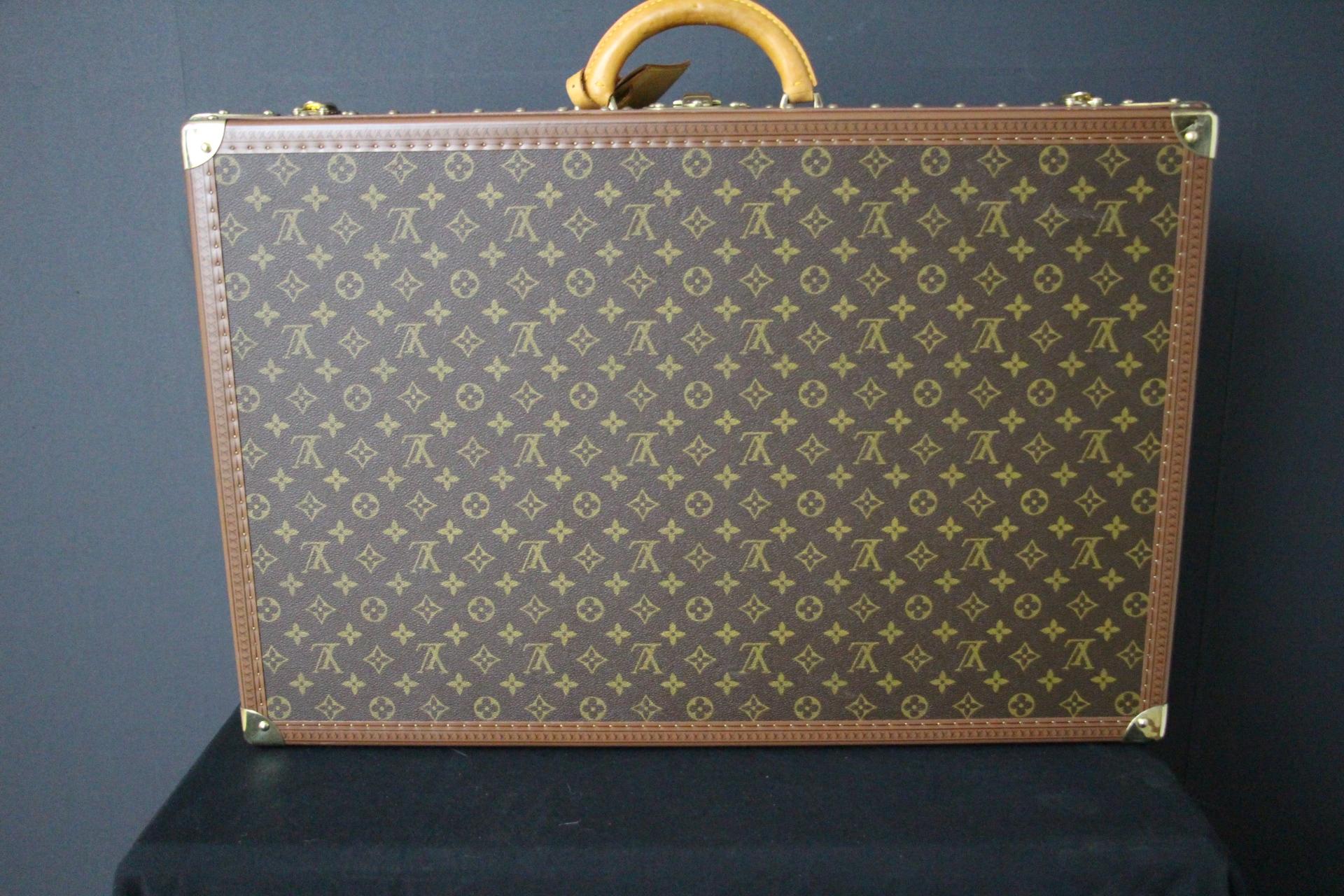 Louis Vuitton Suitcase, Alzer 70 Louis Vuitton Suitcase, Large Vuitton Suitcase For Sale 7