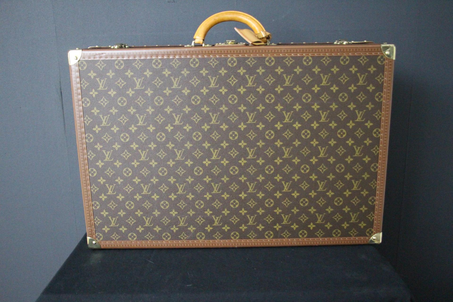 Louis Vuitton Suitcase, Alzer 70 Louis Vuitton Suitcase, Large Vuitton Suitcase For Sale 8