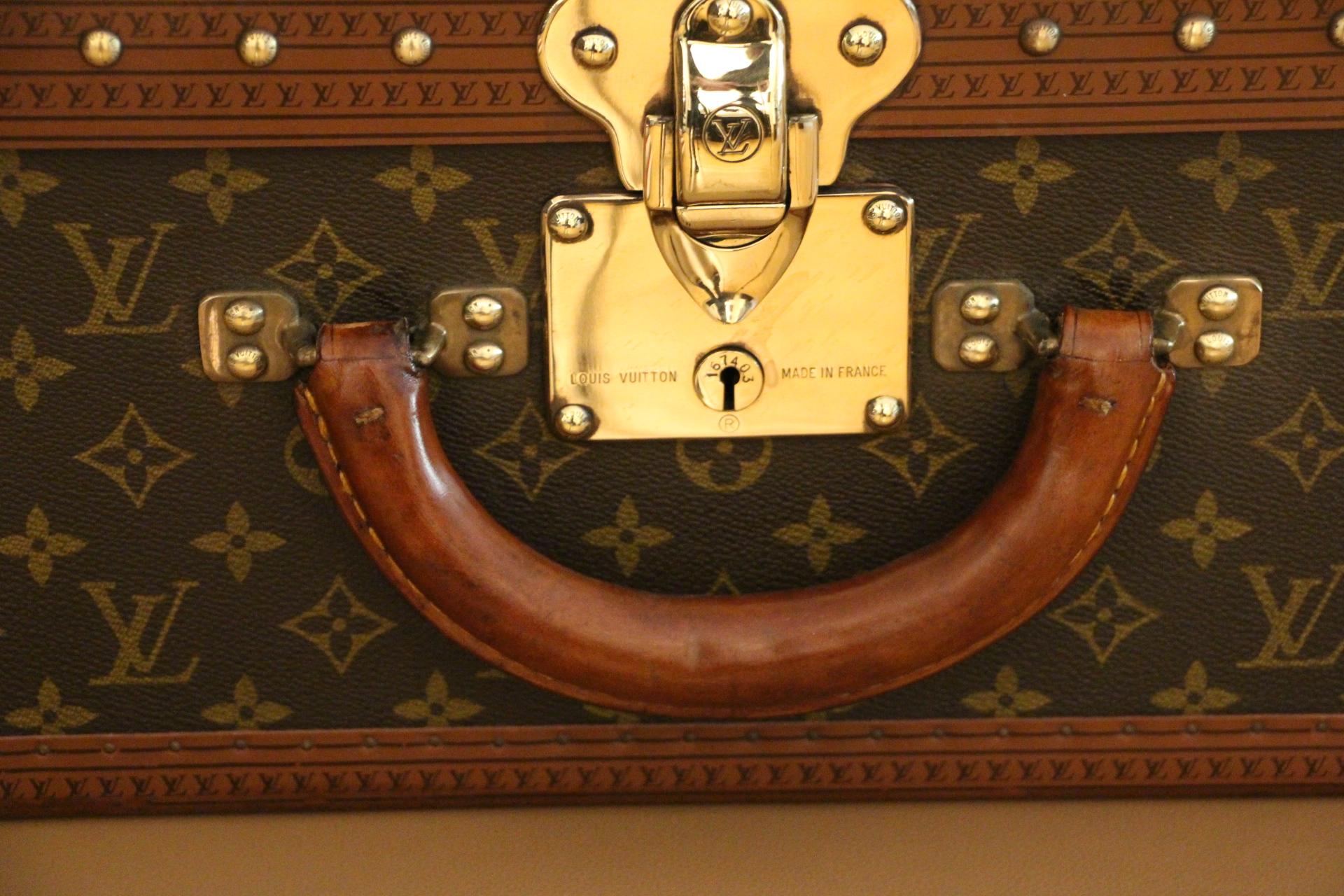  Louis Vuitton Suitcase, Alzer 70 Louis Vuitton Suitcase, Large Vuitton Suitcase 1