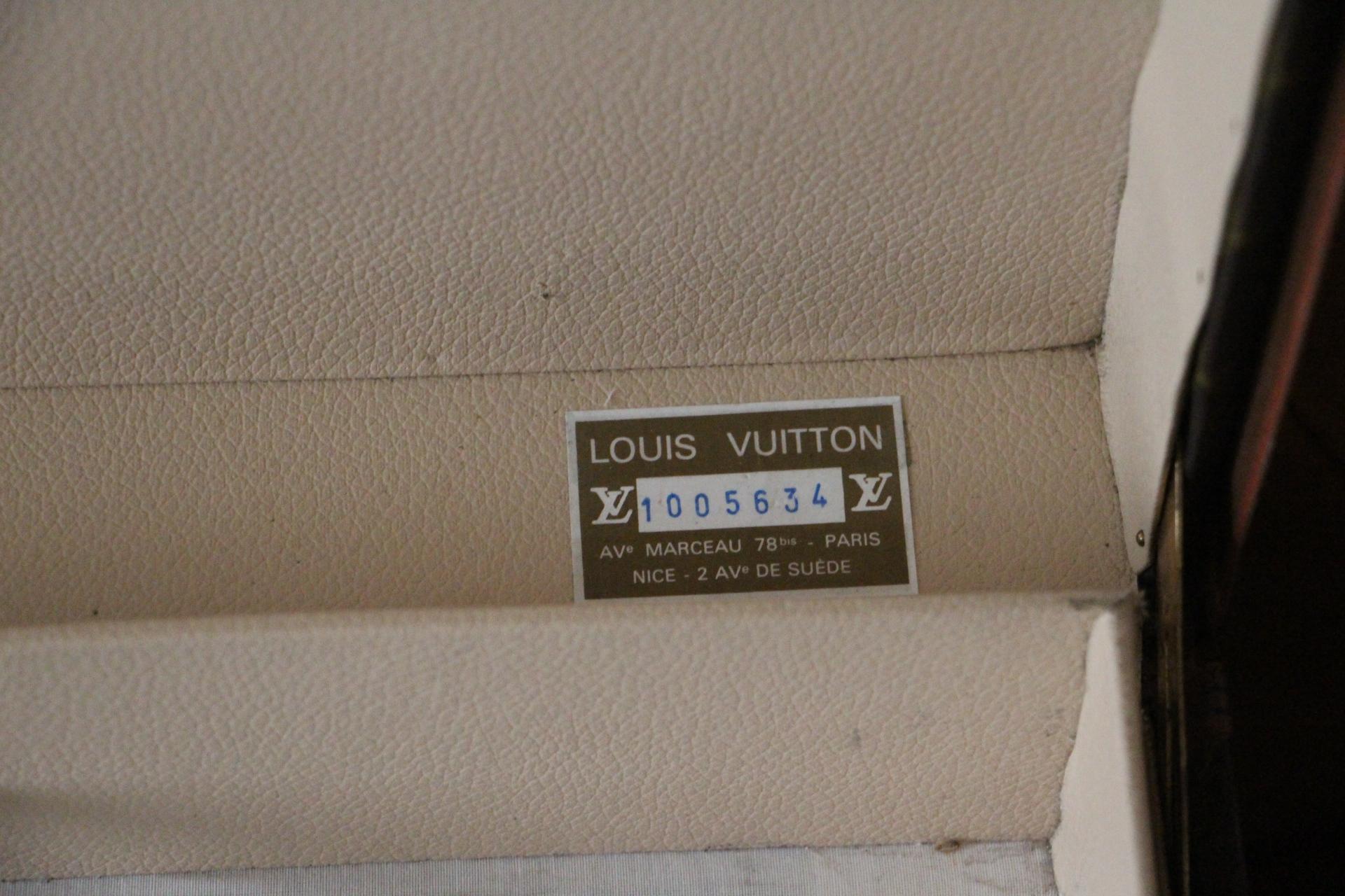 Louis Vuitton Suitcase, Alzer 80 Louis Vuitton Suitcase, Large Vuitton Suitcase 11