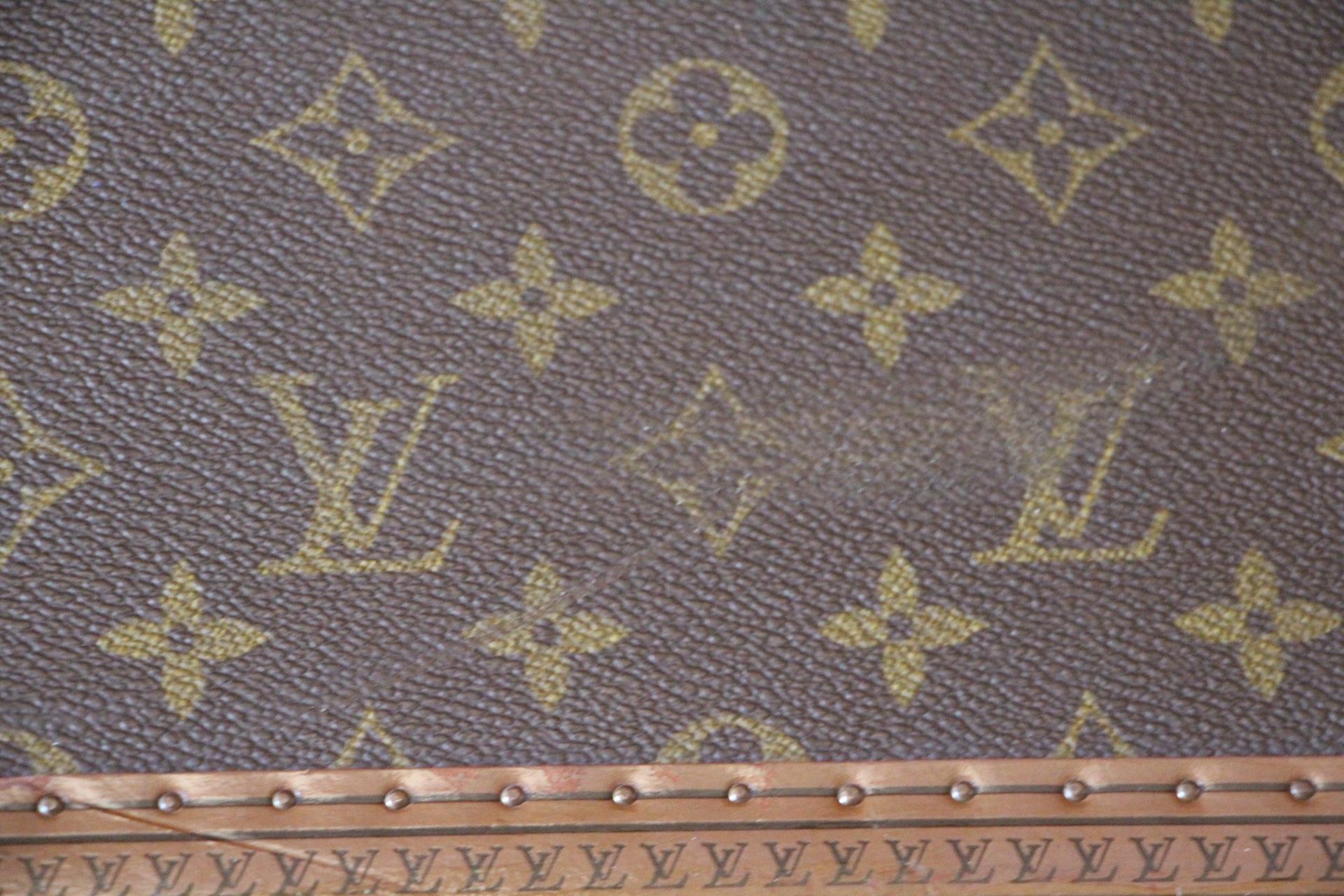 Gray  Louis Vuitton Suitcase, Alzer 80 Louis Vuitton Suitcase, Large Vuitton Suitcase