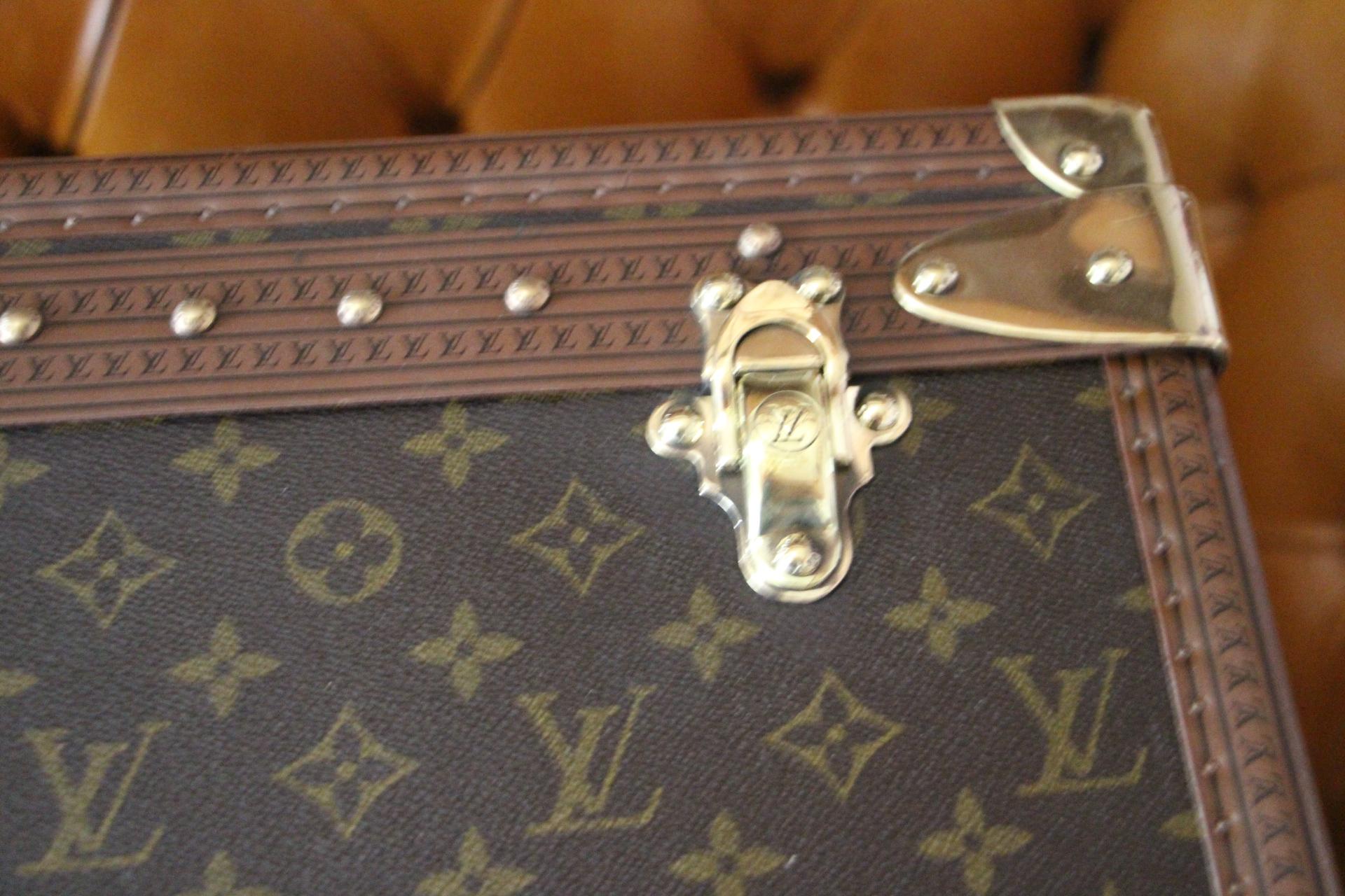 Brown Louis Vuitton Suitcase, Alzer 80 Louis Vuitton Suitcase, Large Vuitton Suitcase
