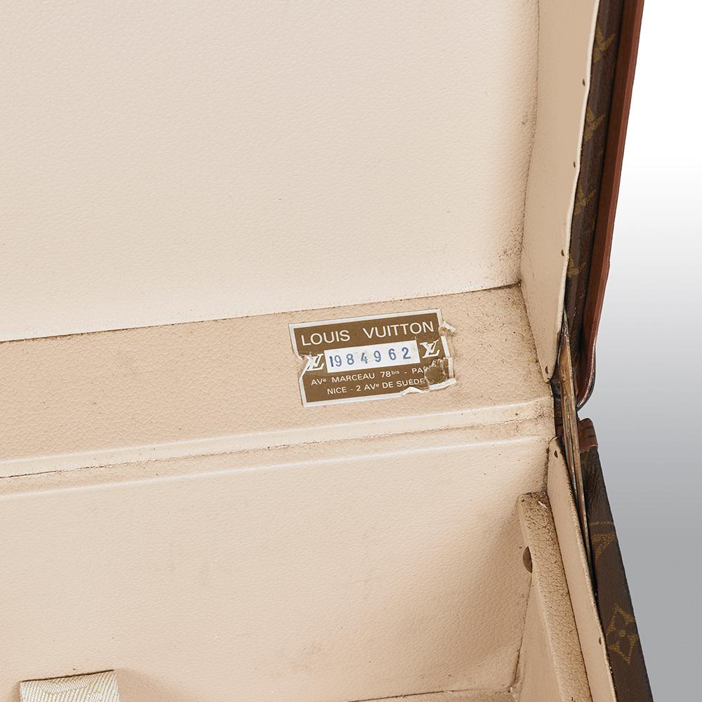 Valise Louis Vuitton Alzer 80 avec monogramme en vente 6