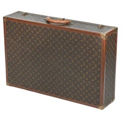 Louis Vuitton Vintage Monogram Canvas Bisten 80 Trunk Luggage Bag – OPA  Vintage