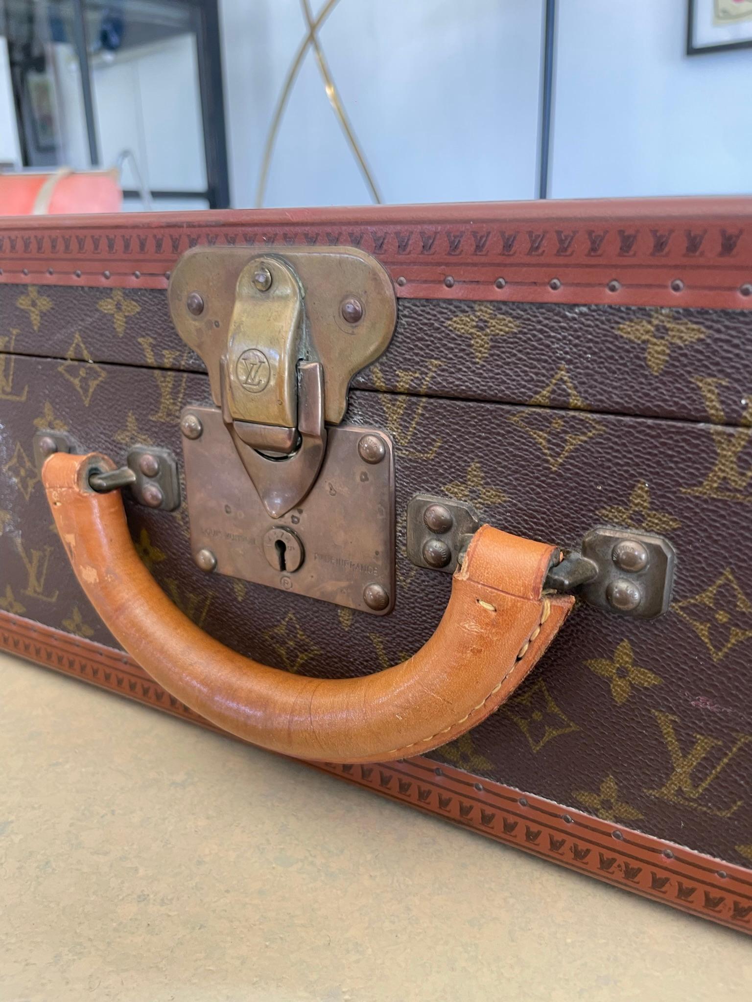 Louis Vuitton Suitcase In Good Condition For Sale In Los Angeles, CA