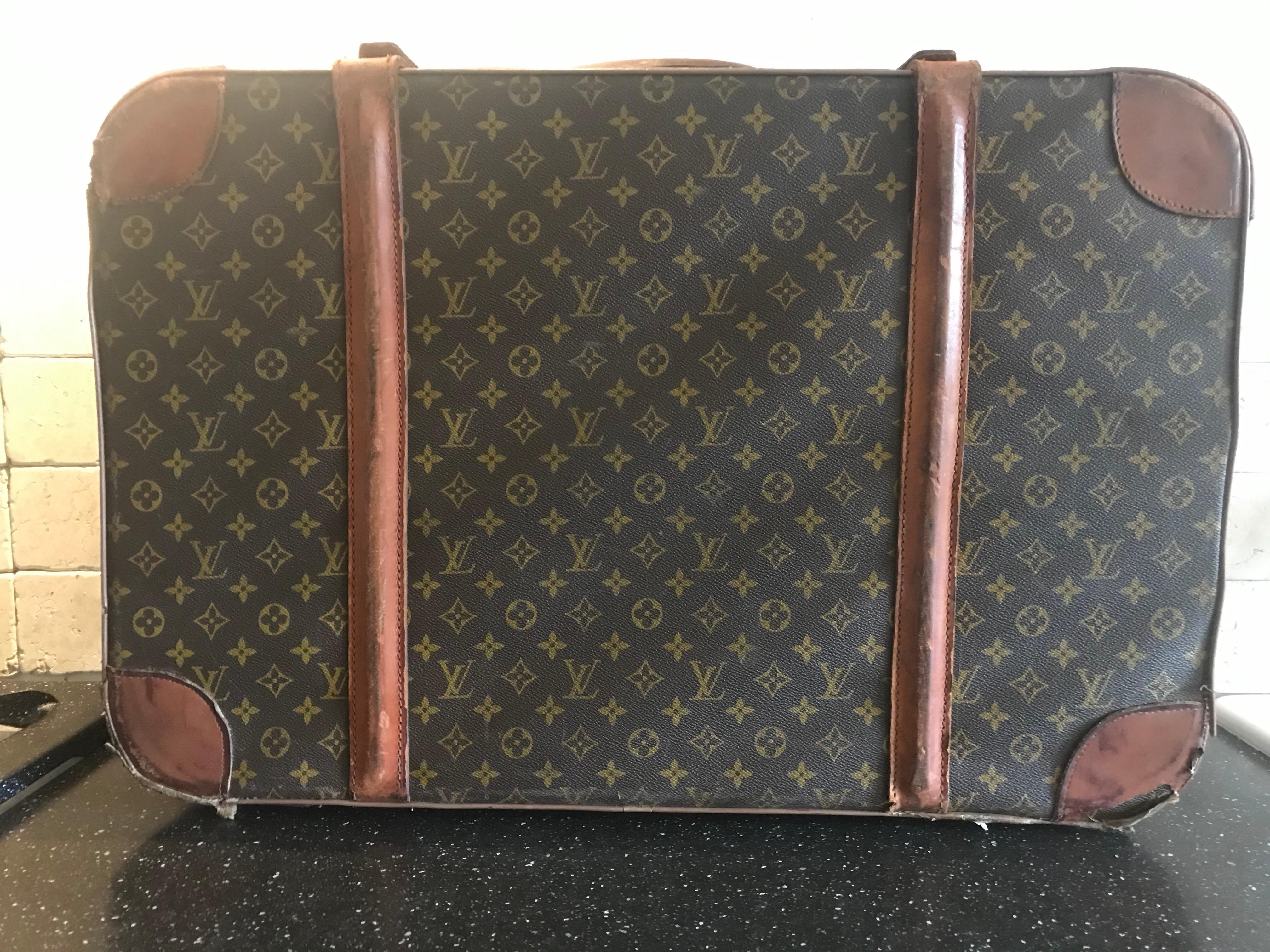 Louis Vuitton Suitcase, France, 1970s For Sale 3