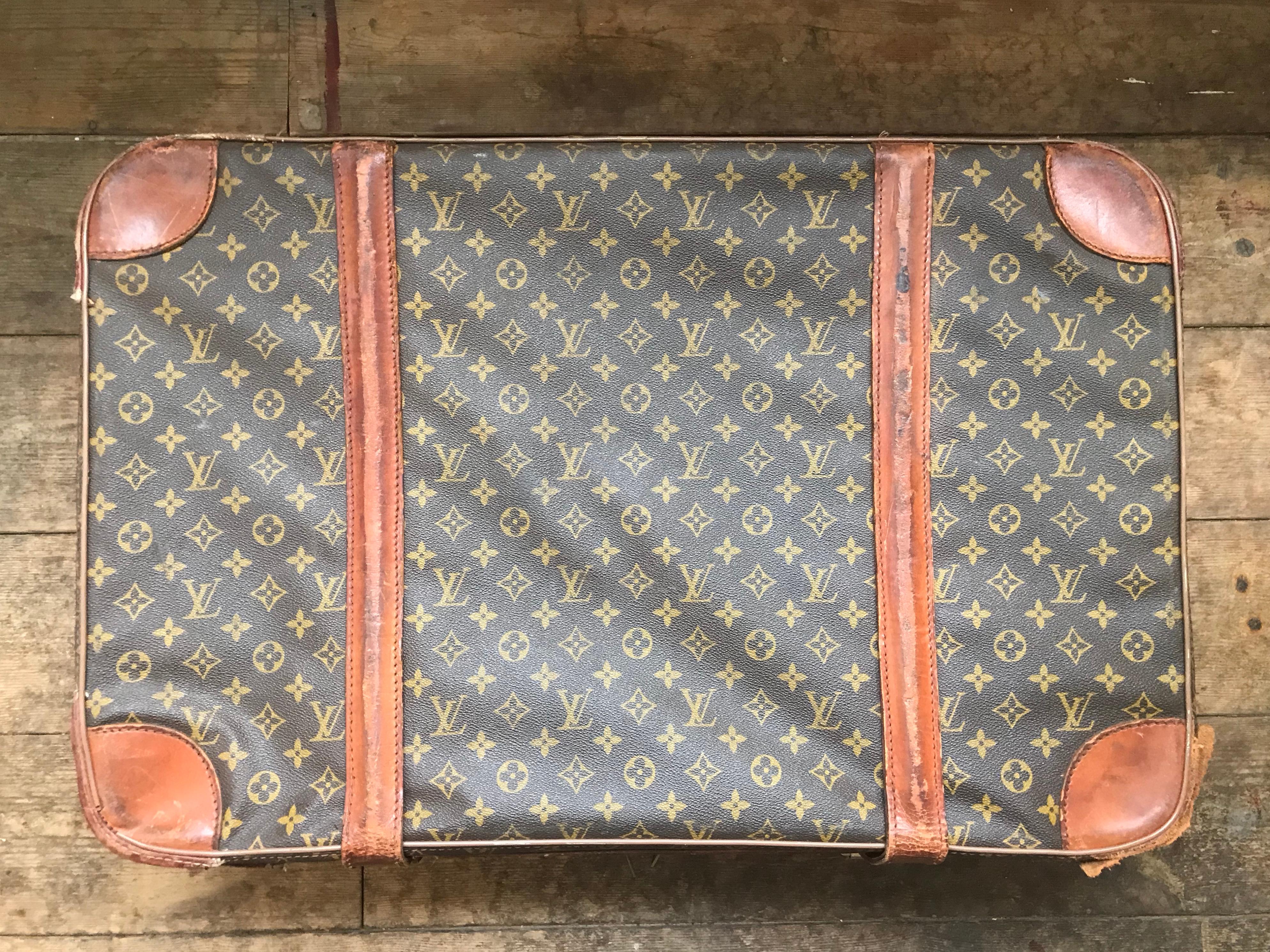 Louis Vuitton Suitcase, France, 1970s For Sale 5