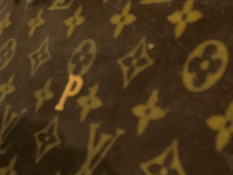 Louis Vuitton Suitcase in the Iconic Monogram Canvas For Sale at 1stdibs