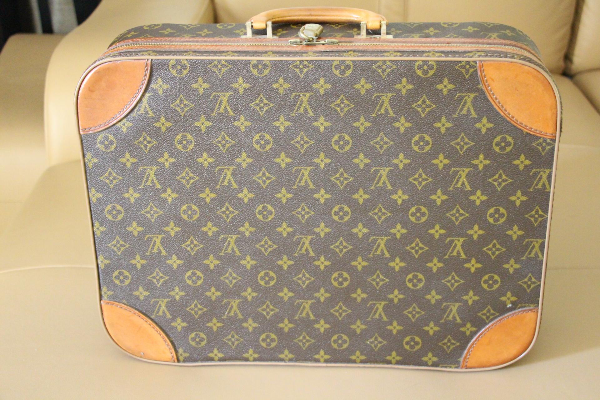 Women's or Men's  Louis Vuitton Suitcase, Louis Vuitton Travel Bag, Small Vuitton Cabin Suitcase For Sale
