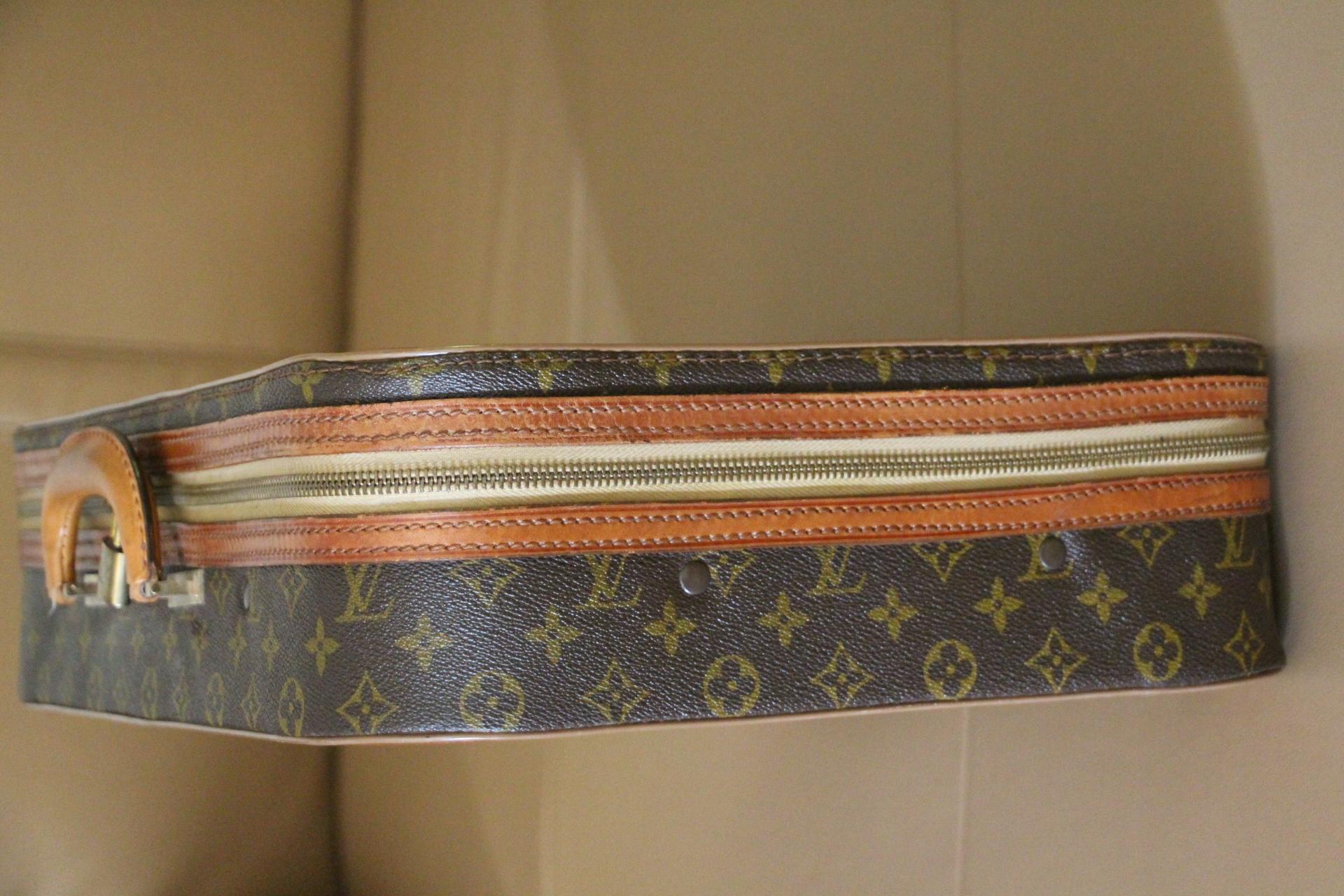 Louis Vuitton-Koffer, Louis Vuitton-Reisetasche, kleine Vuitton-Umhängetasche im Angebot 2