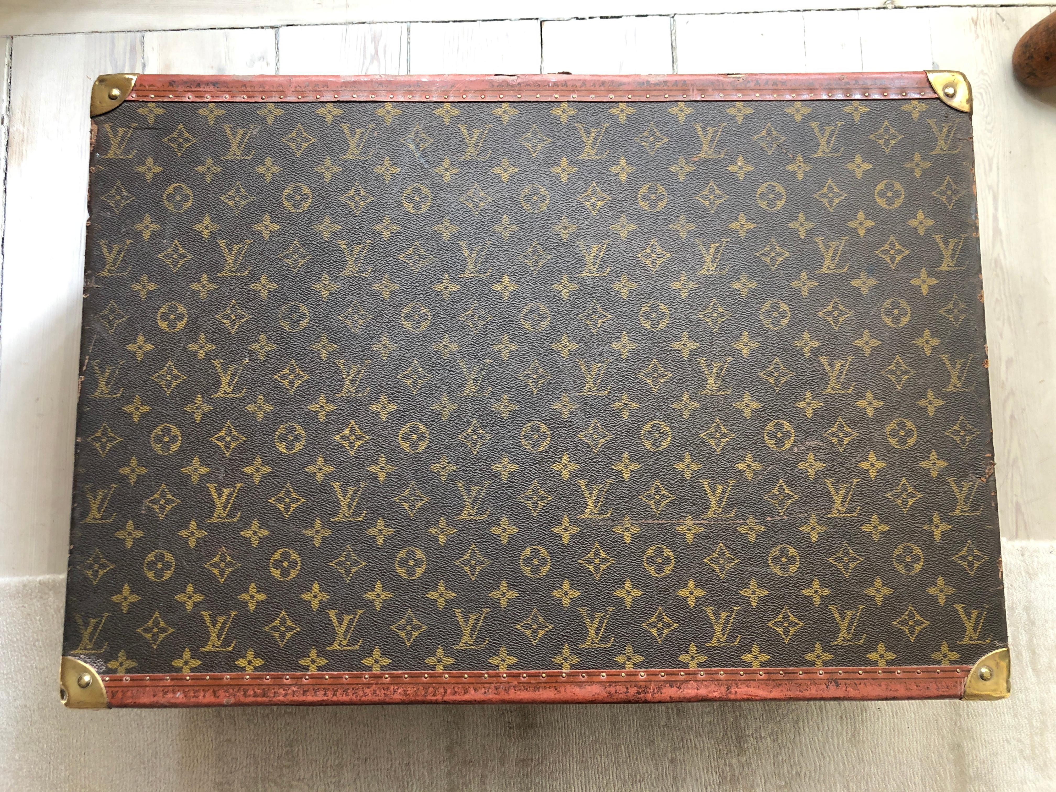 Louis Vuitton Suitcase or Trunk, Monogram Canvas For Sale 5