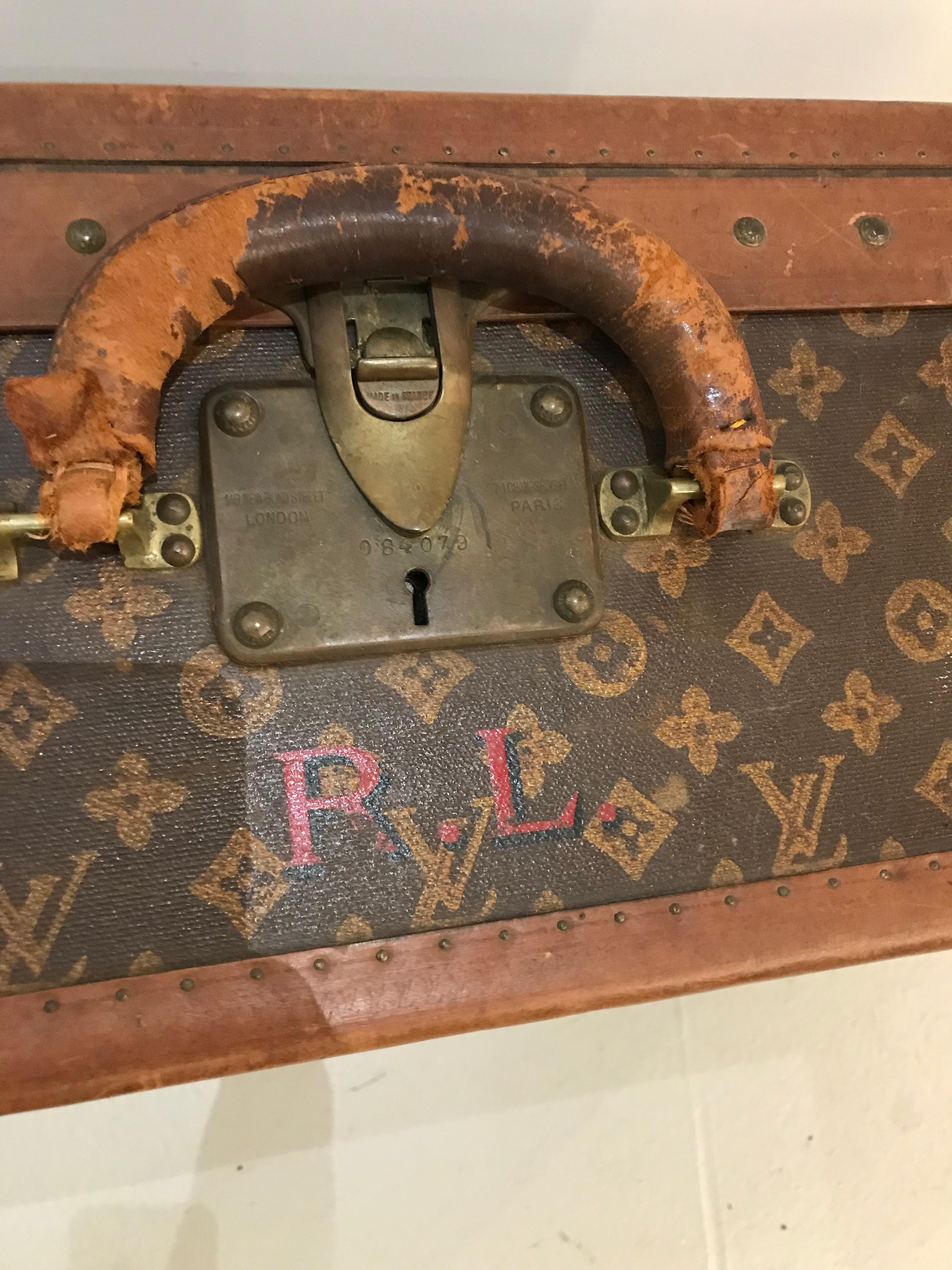 Malle valise Louis Vuitton en vente 4