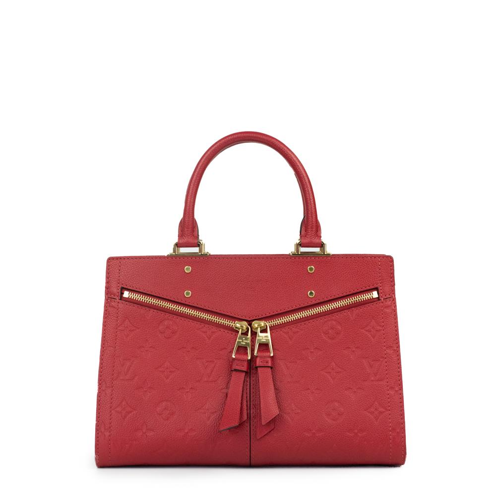 - Designer: LOUIS VUITTON
- Model: Sully
- Condition: Very good condition. Minor sign of wear on base corners
- Accessories: Box, Dustbag
- Measurements: Width: 29,5cm, Height: 21cm, Depth: 11cm, Strap: 48cm
- Exterior Material: Leather
- Exterior