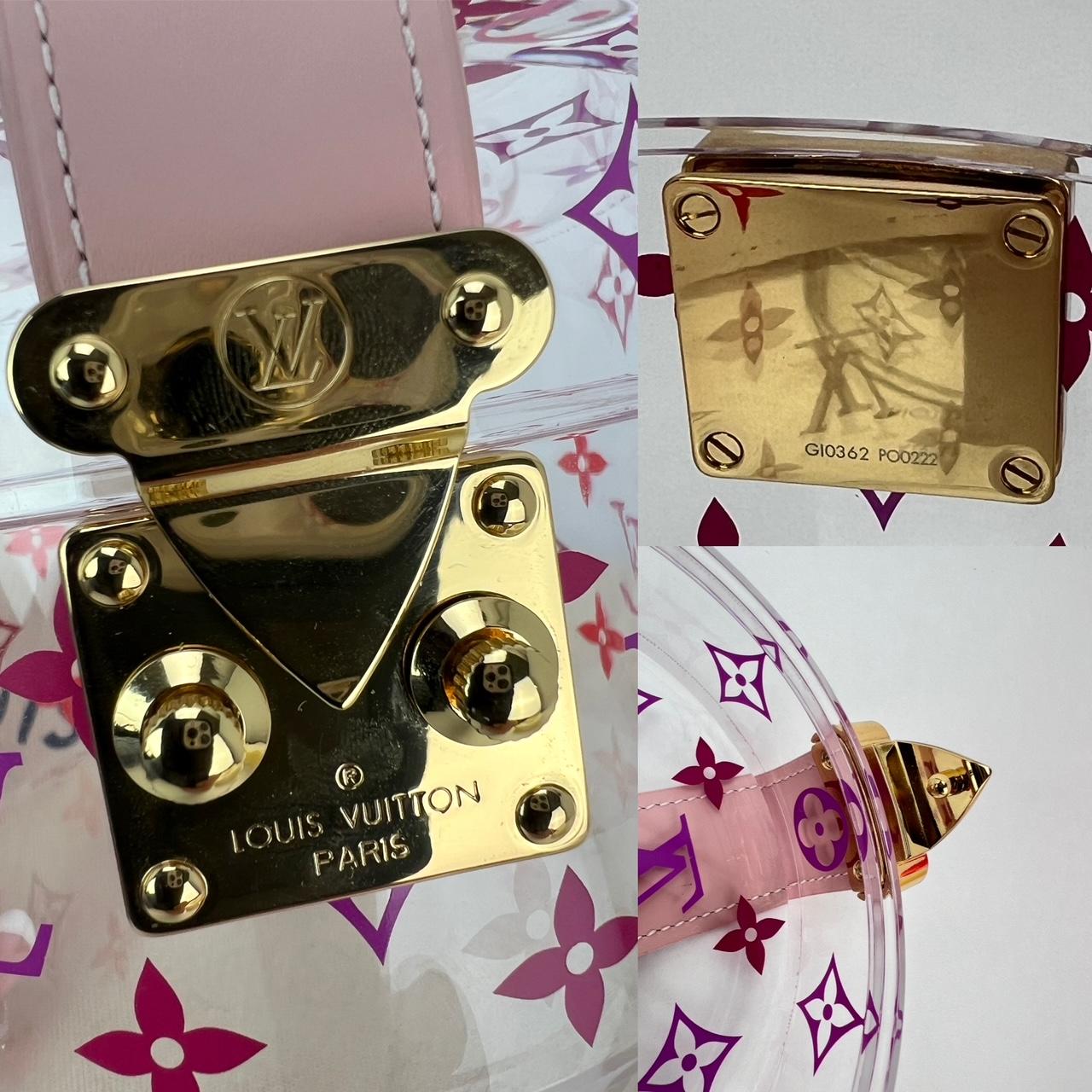 Pre-Owned  100% Authentic
Louis Vuitton Summer Capsule Scott Box
Part of the Louis Vuitton Summer collection, this version 
of the iconic Scott box comes in transparent Plexiglas with
a multicolored Monogram print. Ideal to hold jewelry, 
makeup and